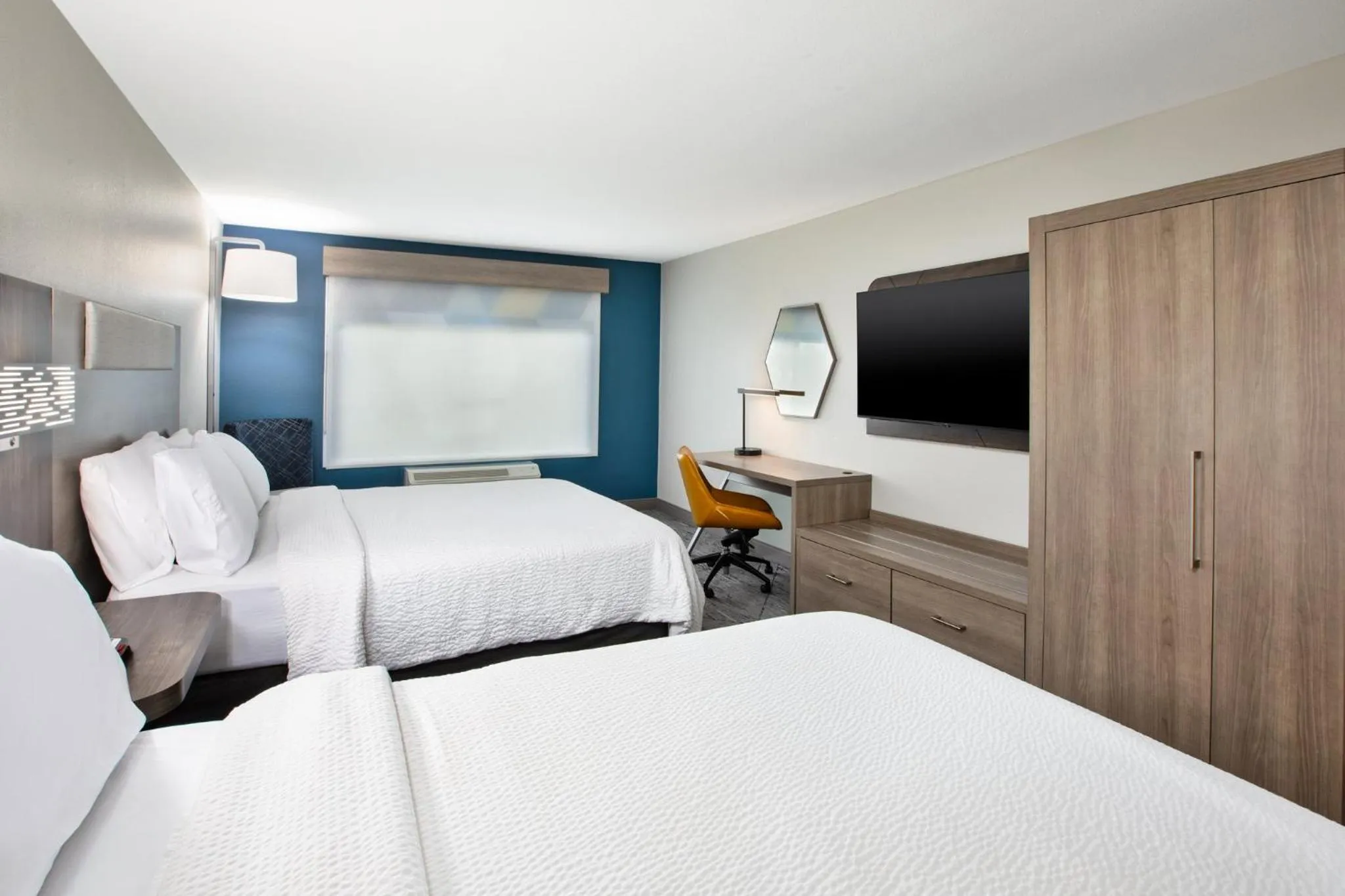 Photo of the whole room, Bed in Holiday Inn Express Hotel & Suites West Monroe by IHG