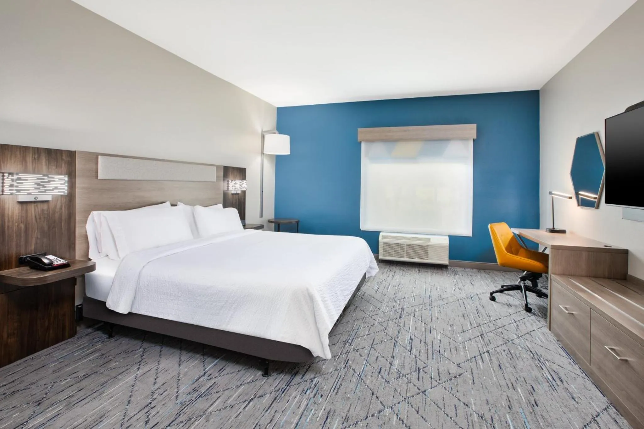 Photo of the whole room, Bed in Holiday Inn Express Hotel & Suites West Monroe by IHG