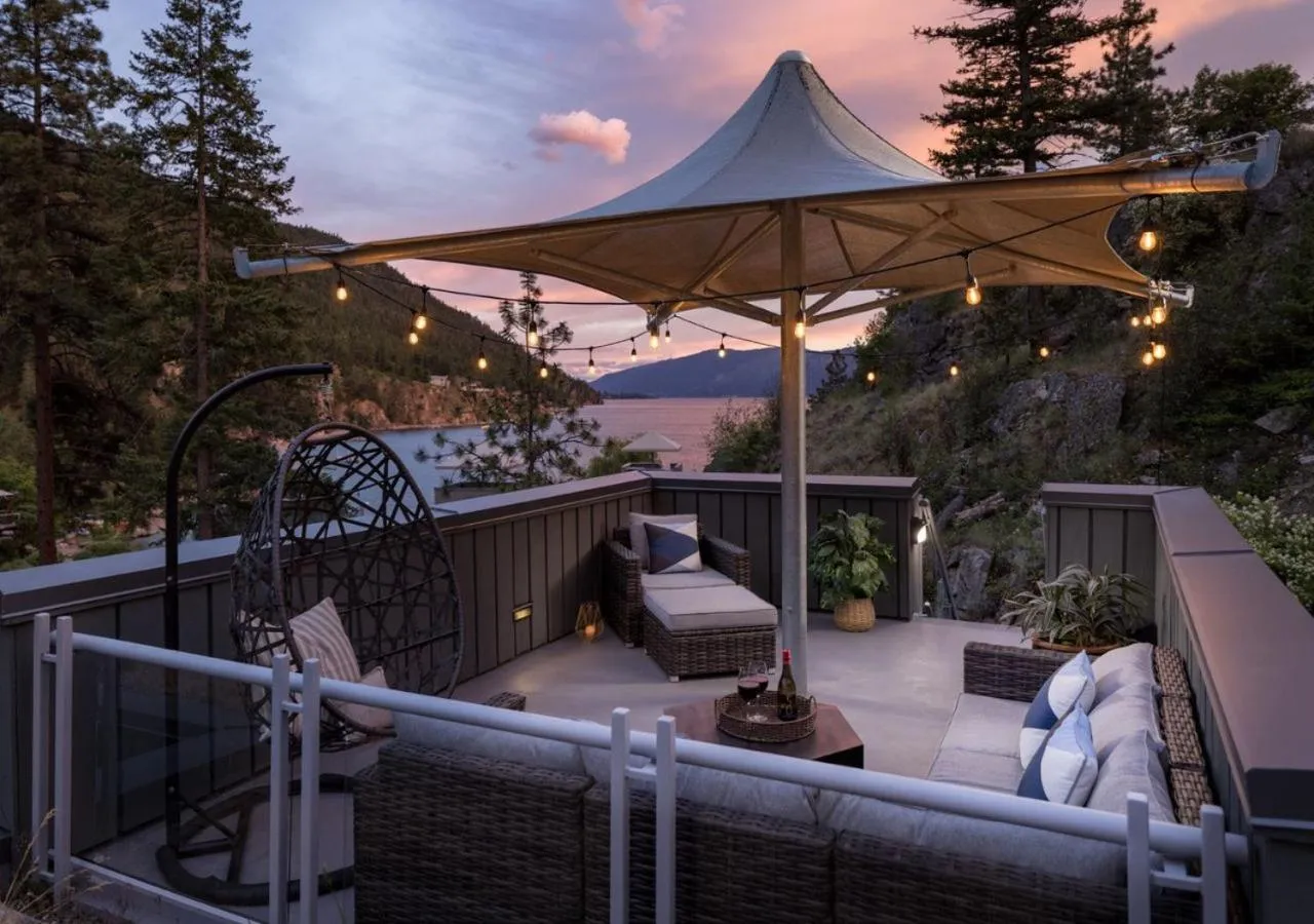 Patio in Outback Lakeside Vacation Homes