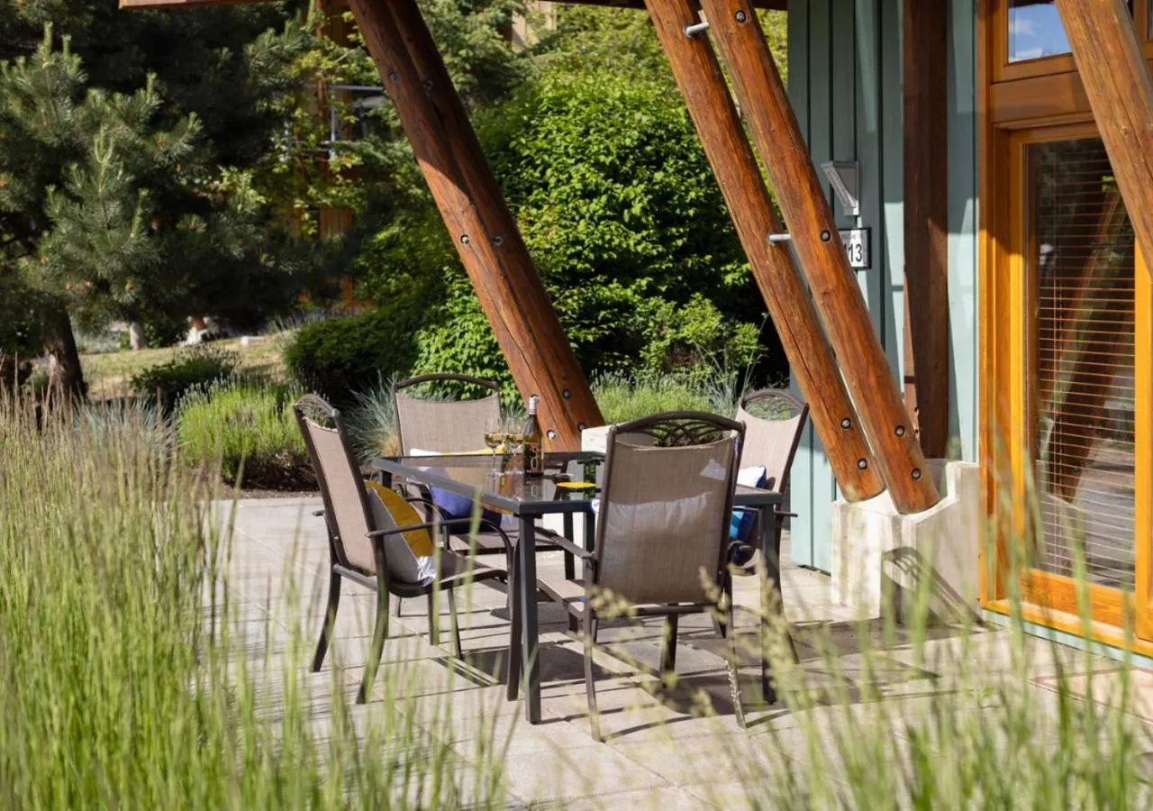 Patio in Outback Lakeside Vacation Homes