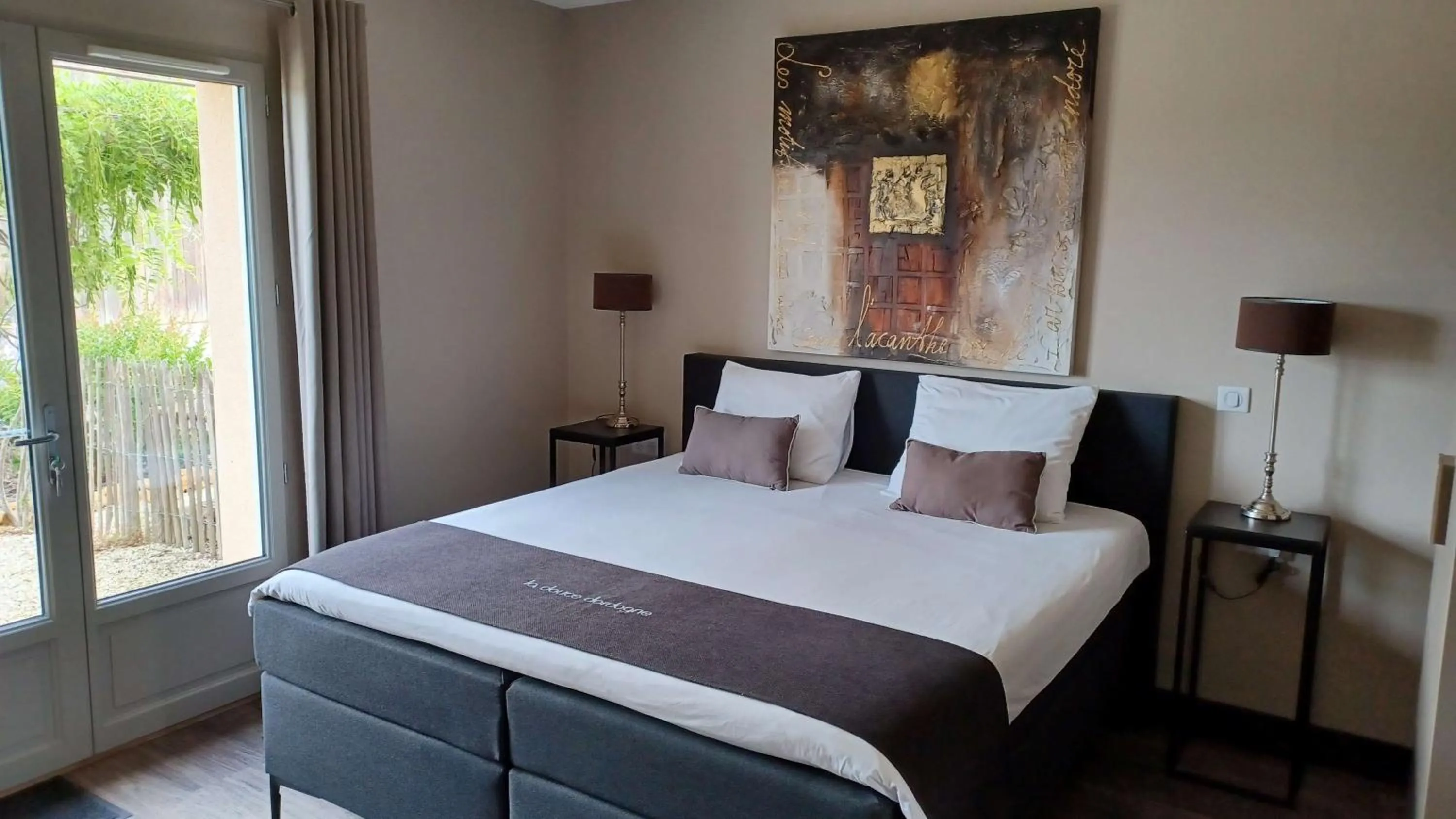 Bed in La Douce Dordogne