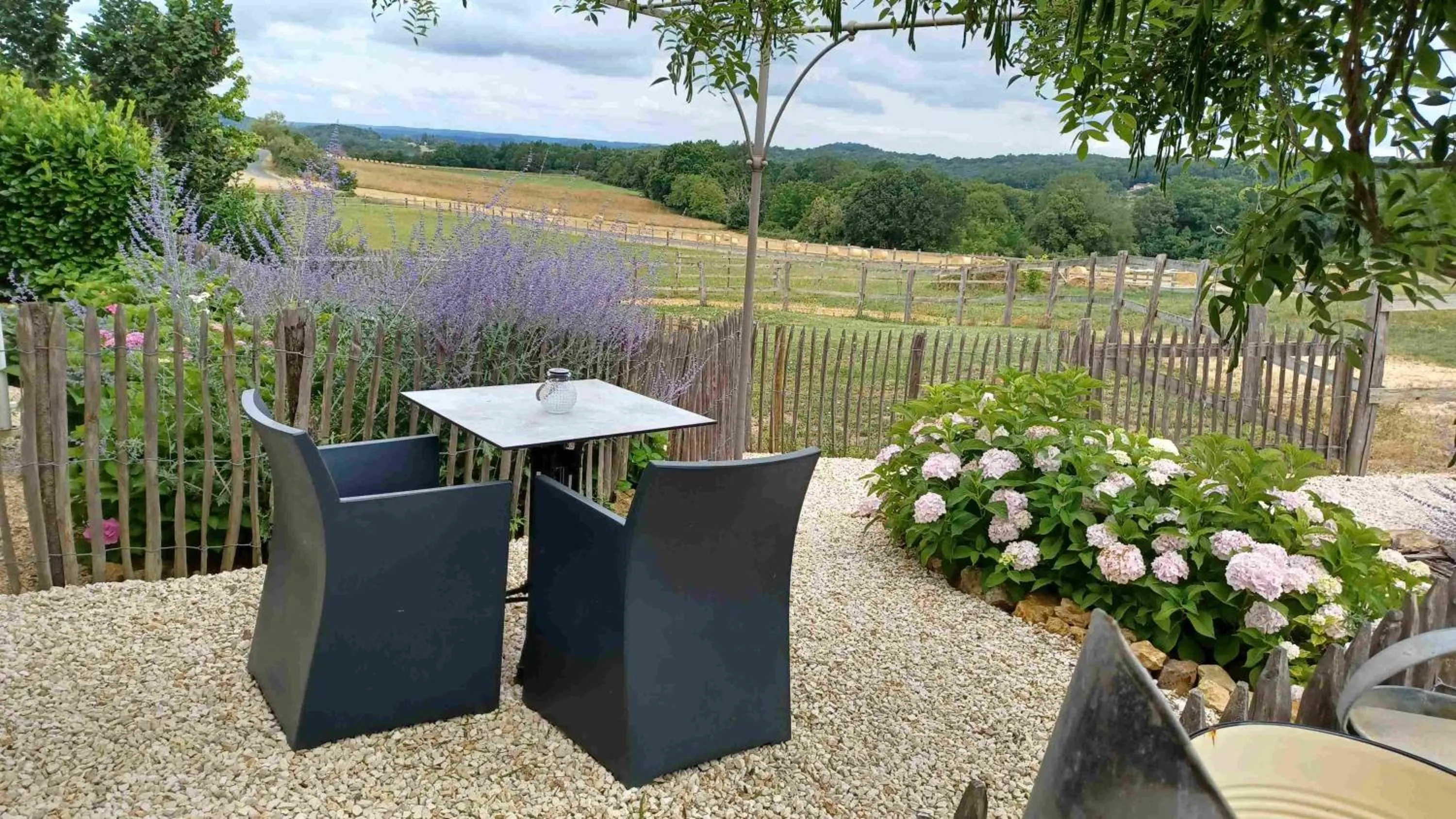 Natural landscape in La Douce Dordogne