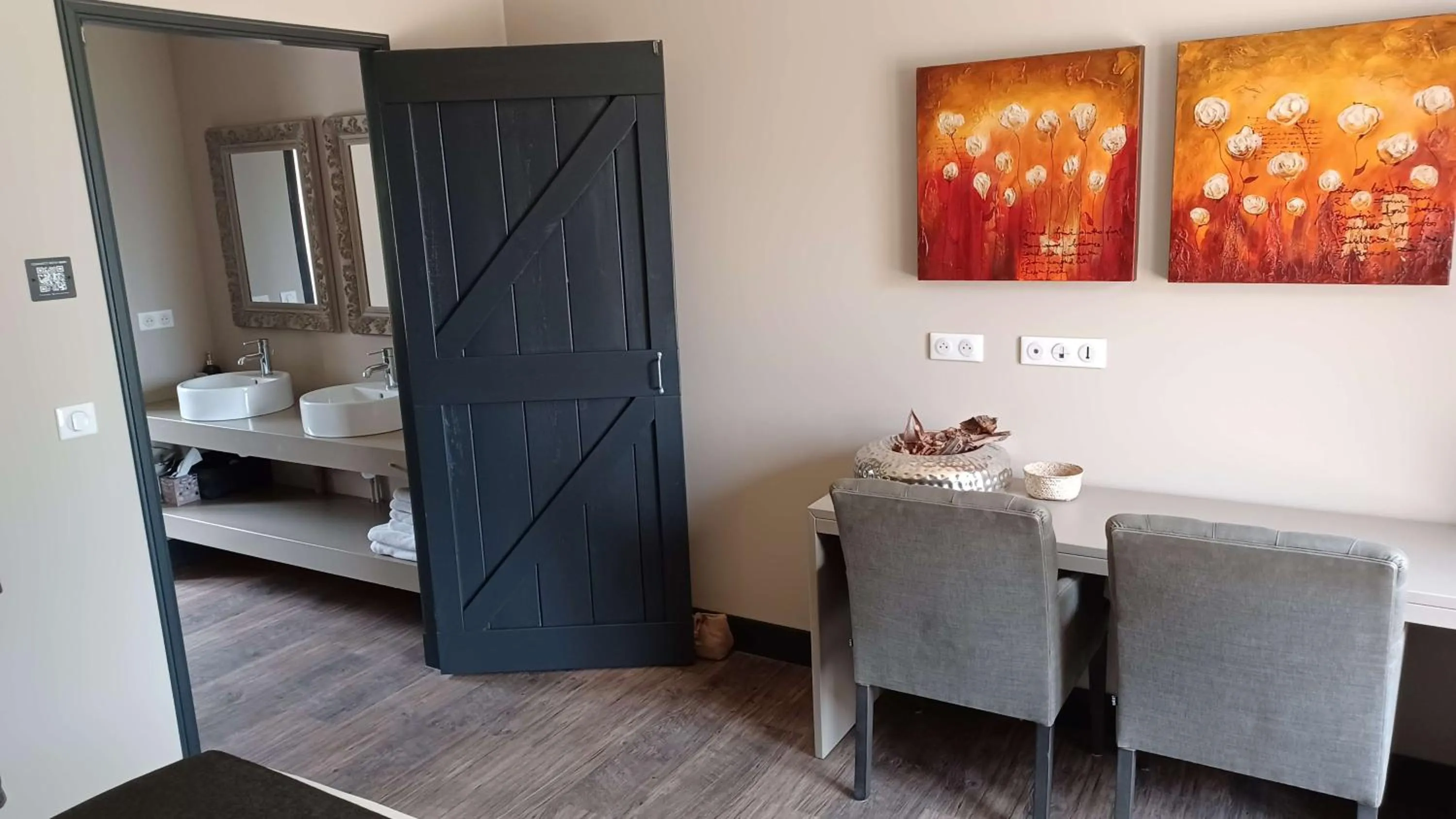 Bedroom, Bed in La Douce Dordogne