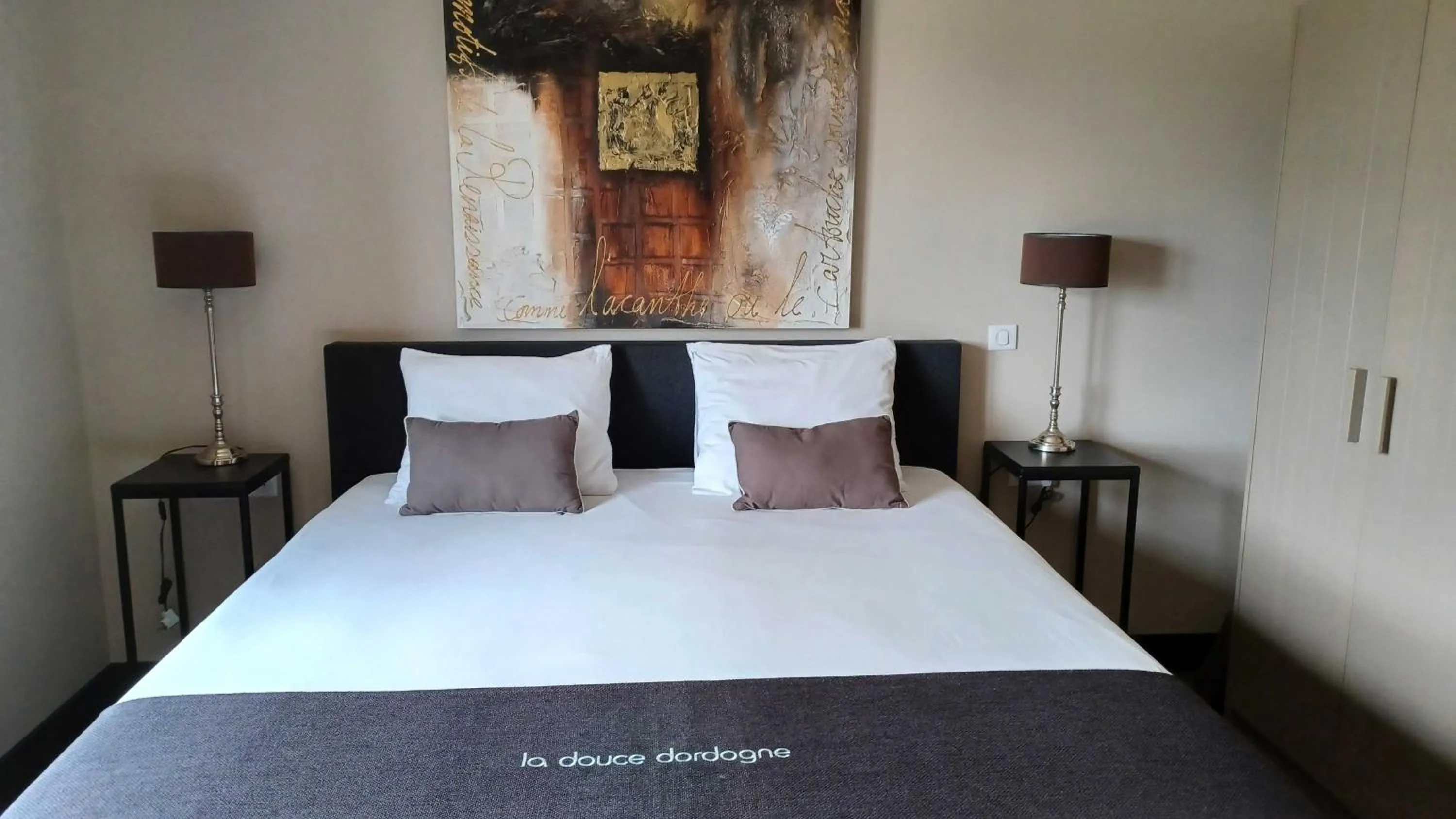 Bed in La Douce Dordogne