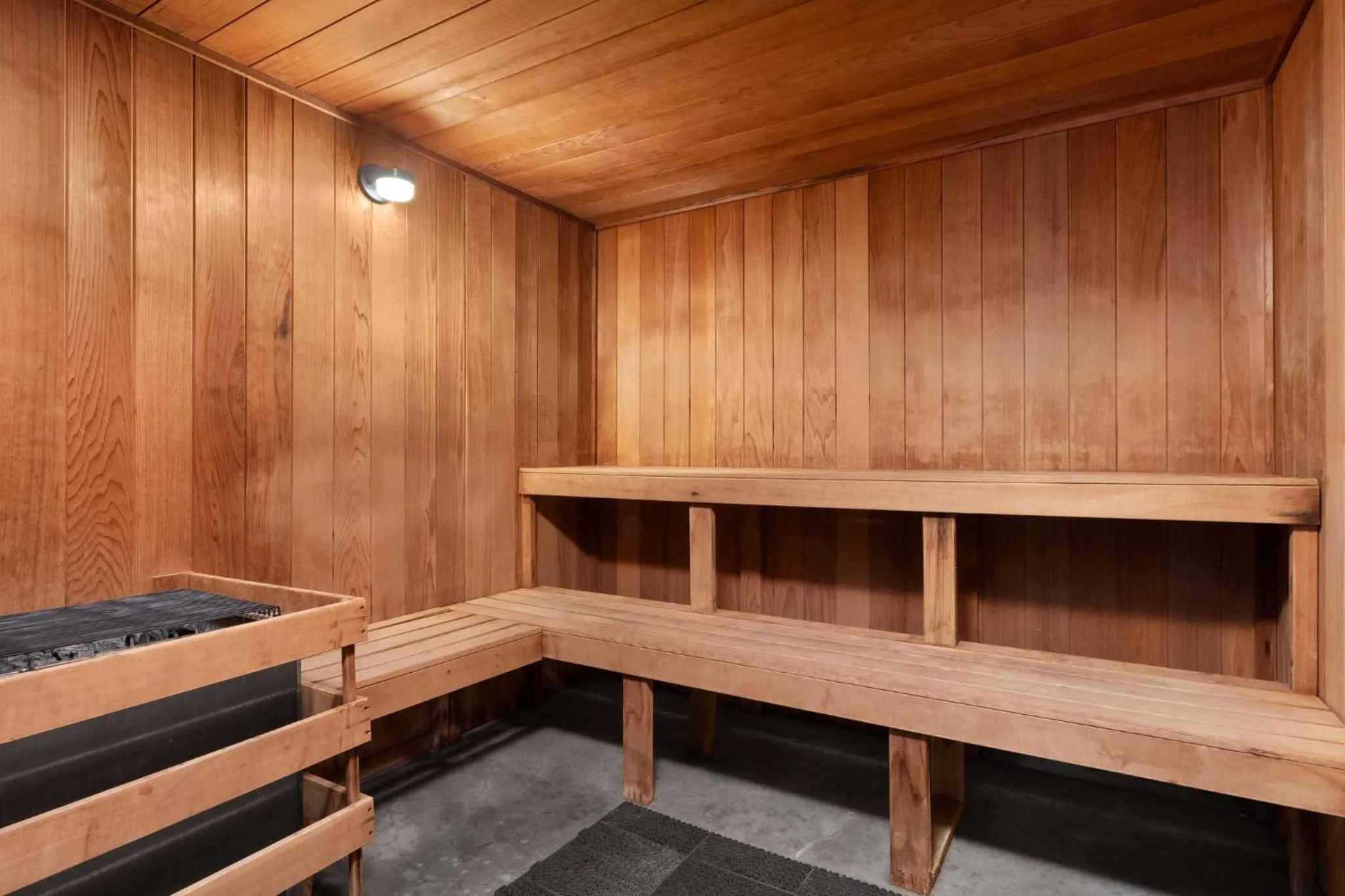 Fitness centre/facilities in Holiday Inn Express Hotel & Suites Marina by IHG