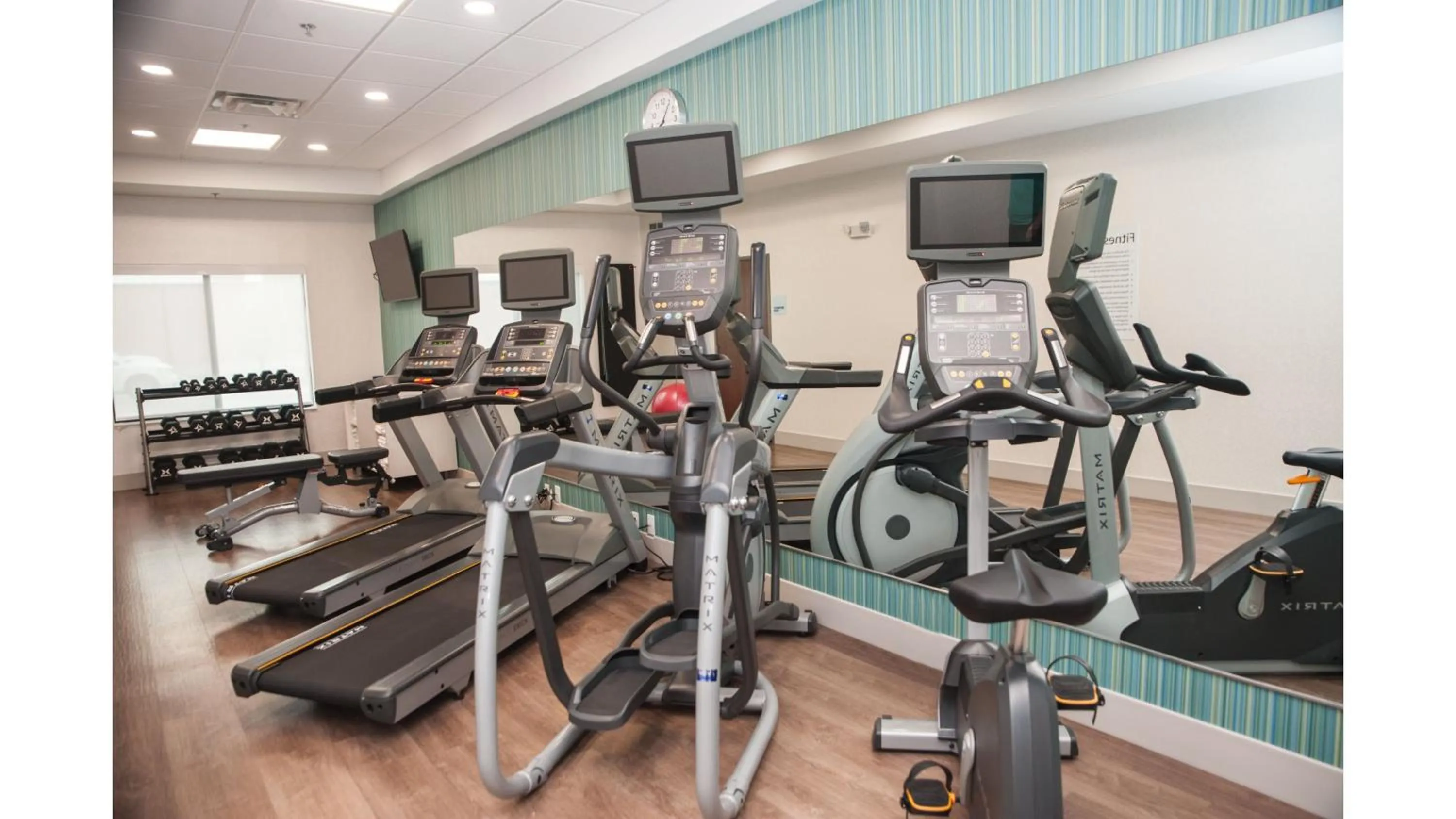Fitness centre/facilities in Holiday Inn Express Hotel & Suites Norfolk by IHG