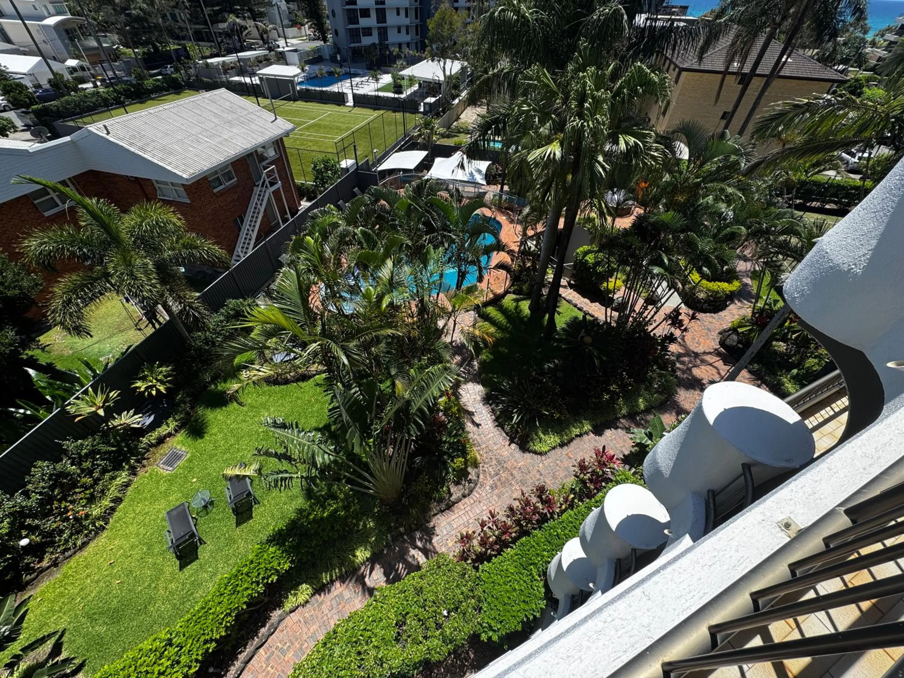 Aristocrat Apartments