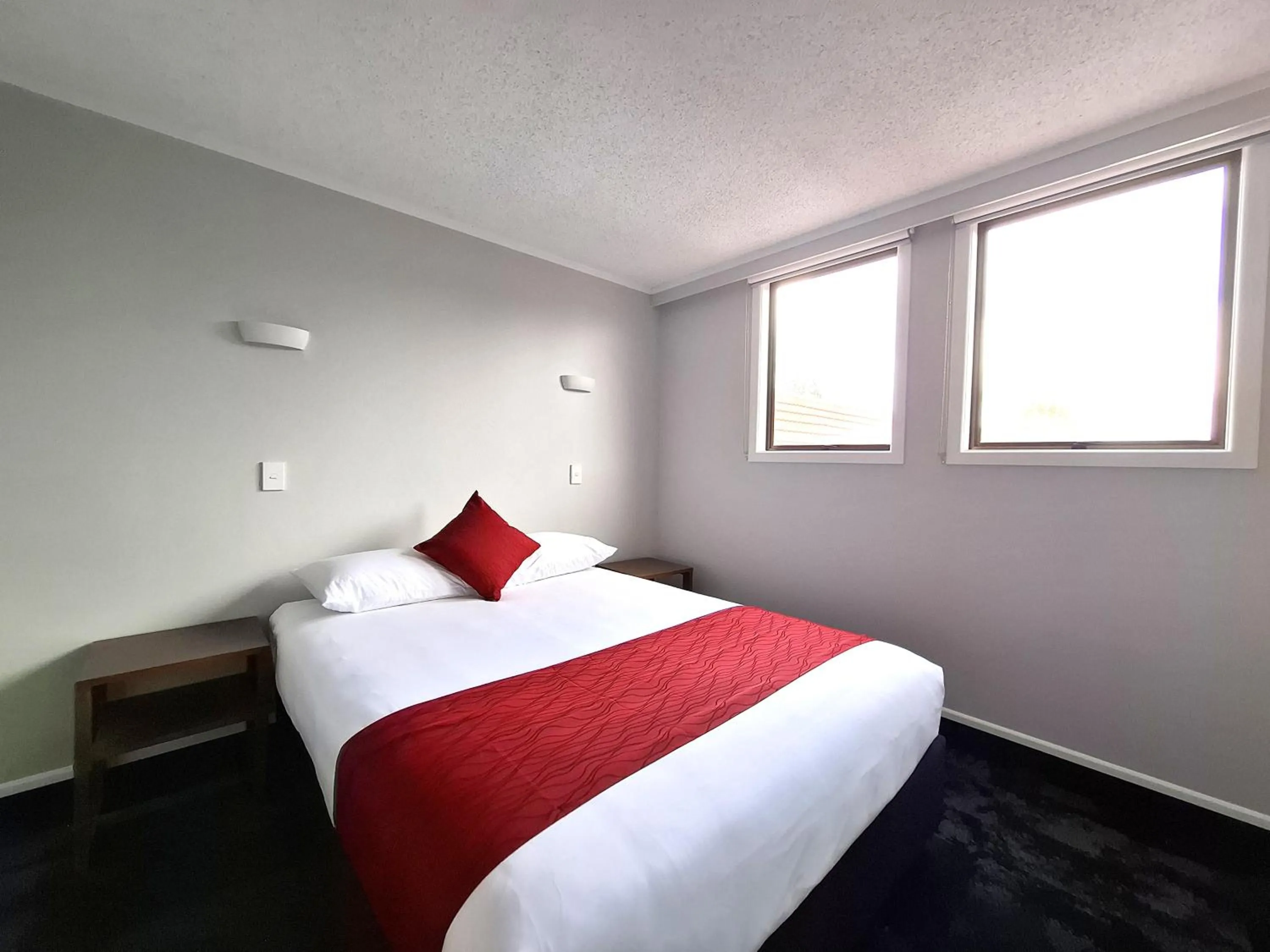 Bedroom, Bed in Beetham Park Motel