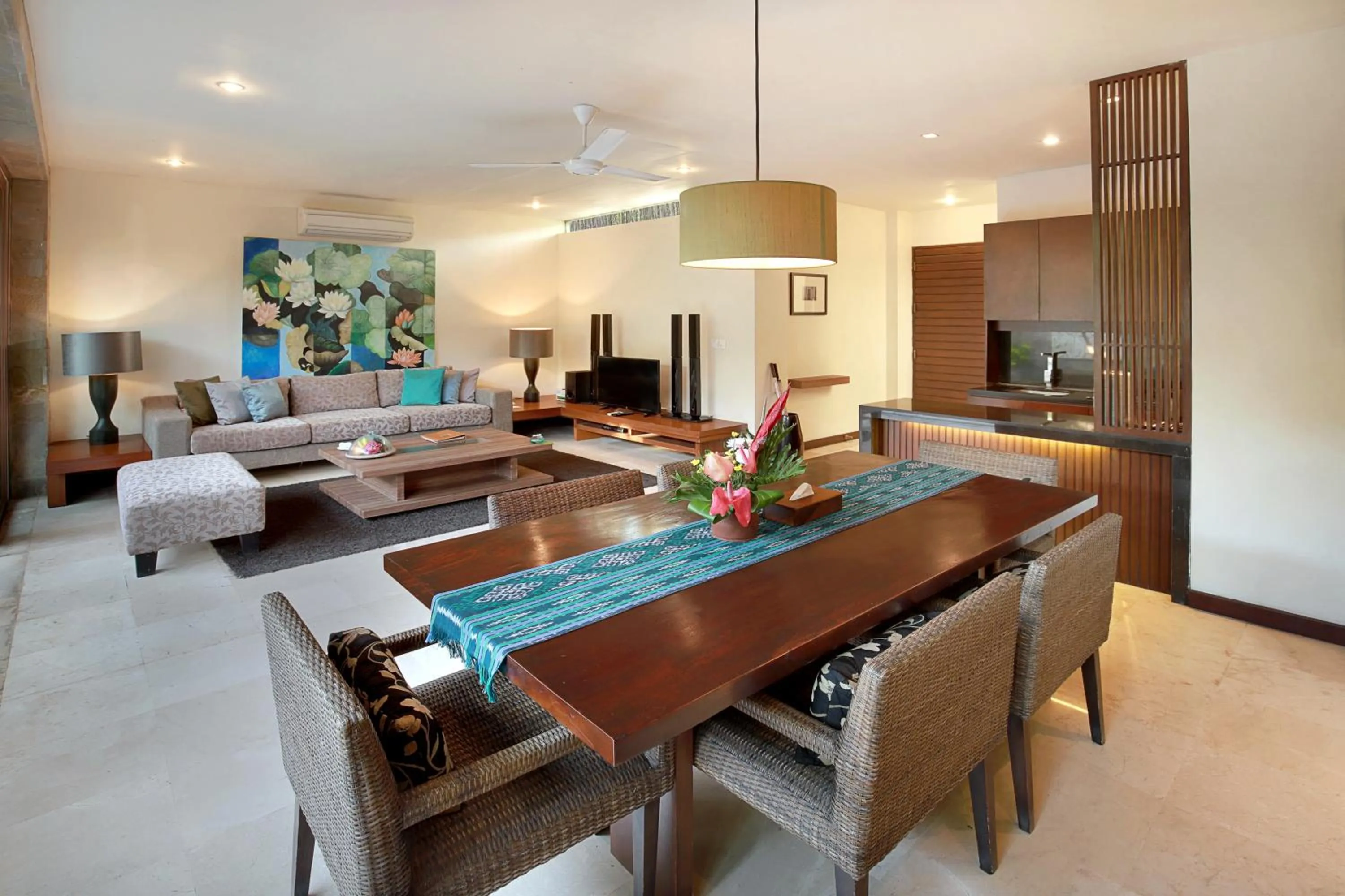 Kitchen or kitchenette in Kanishka Villas