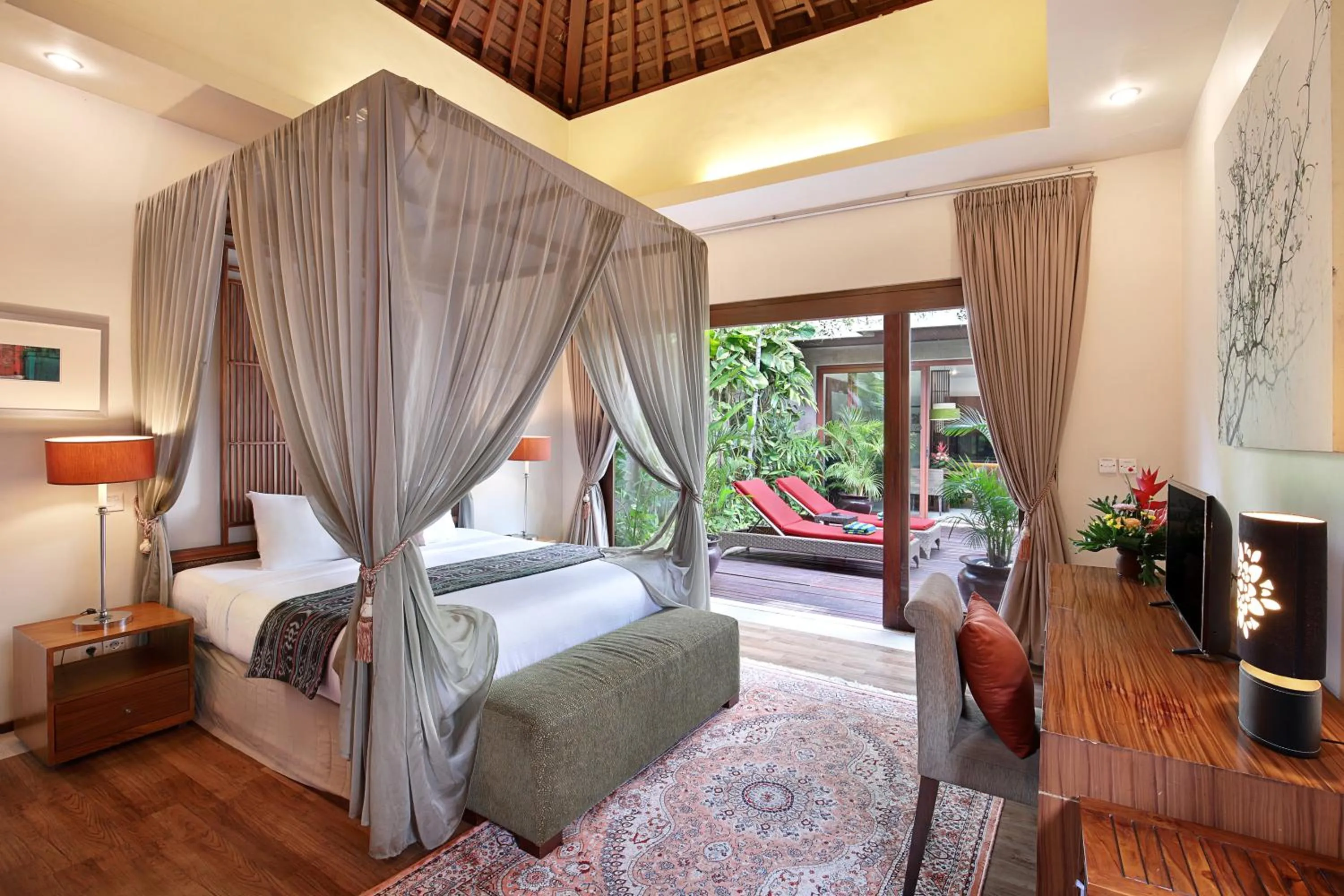 Photo of the whole room, Bed in Kanishka Villas
