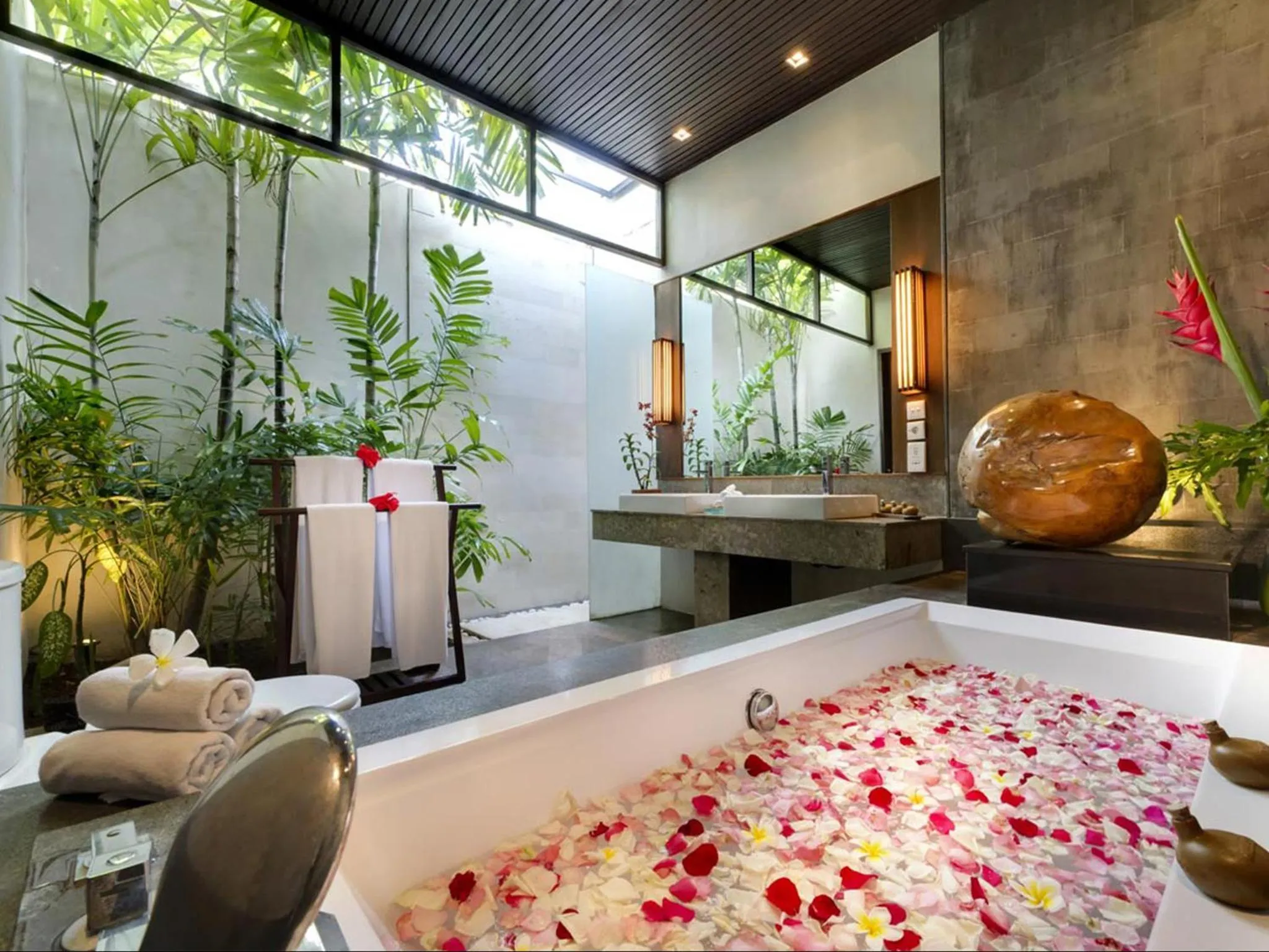 Bathroom in Kanishka Villas