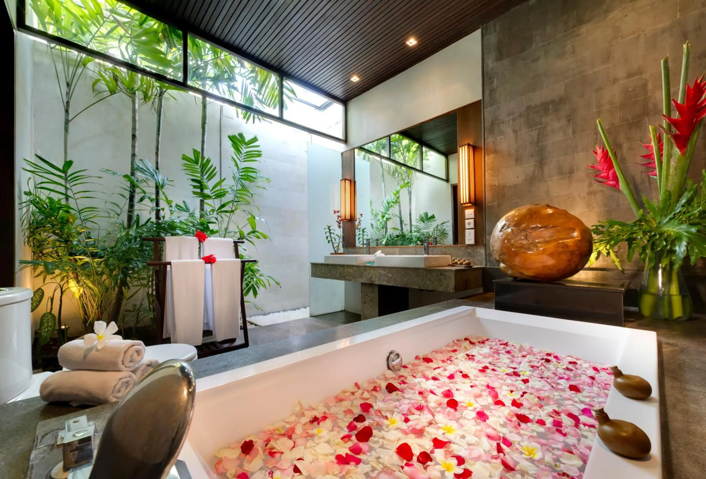 Bathroom in Kanishka Villas