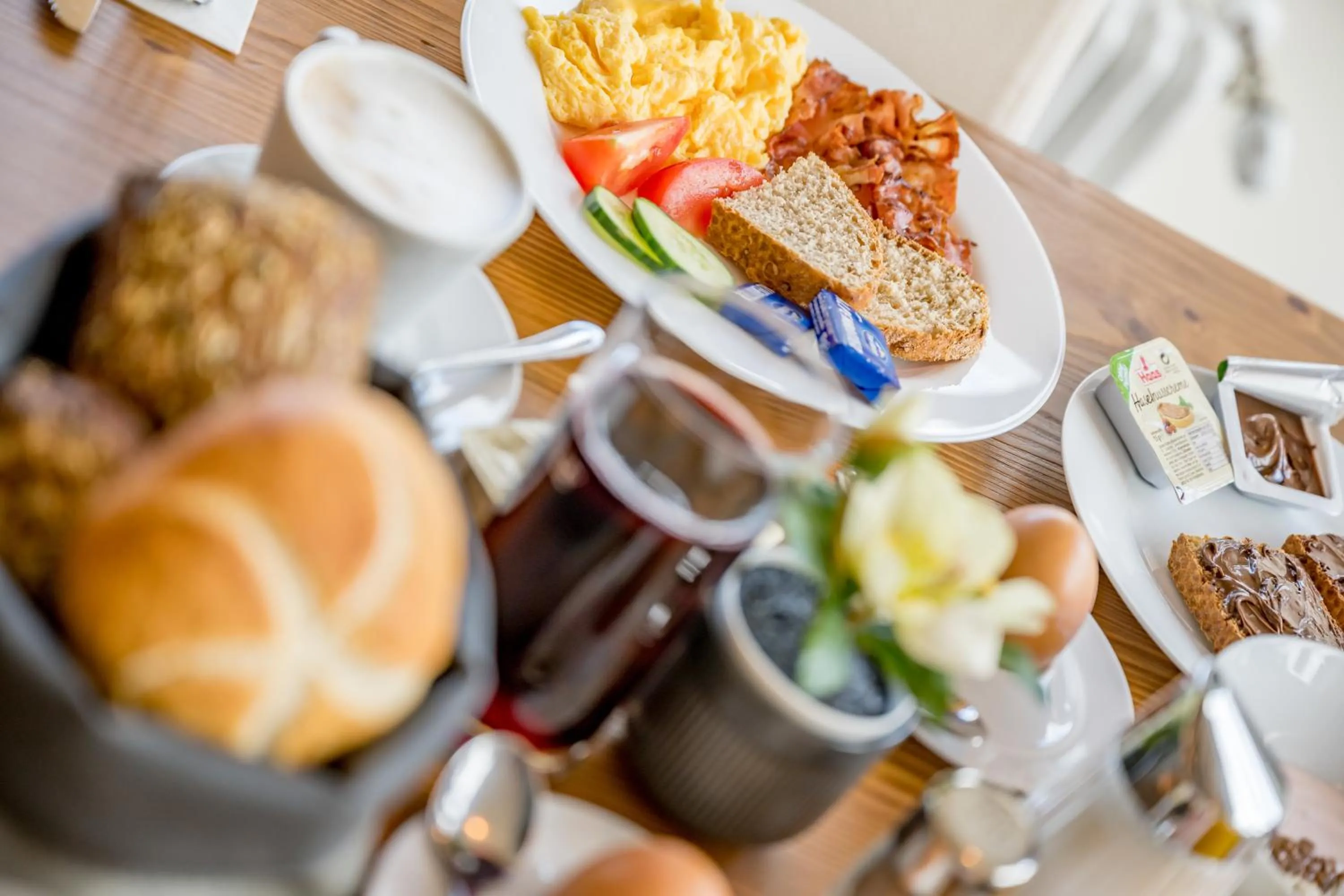 Breakfast in Apartment Torri di Seefeld