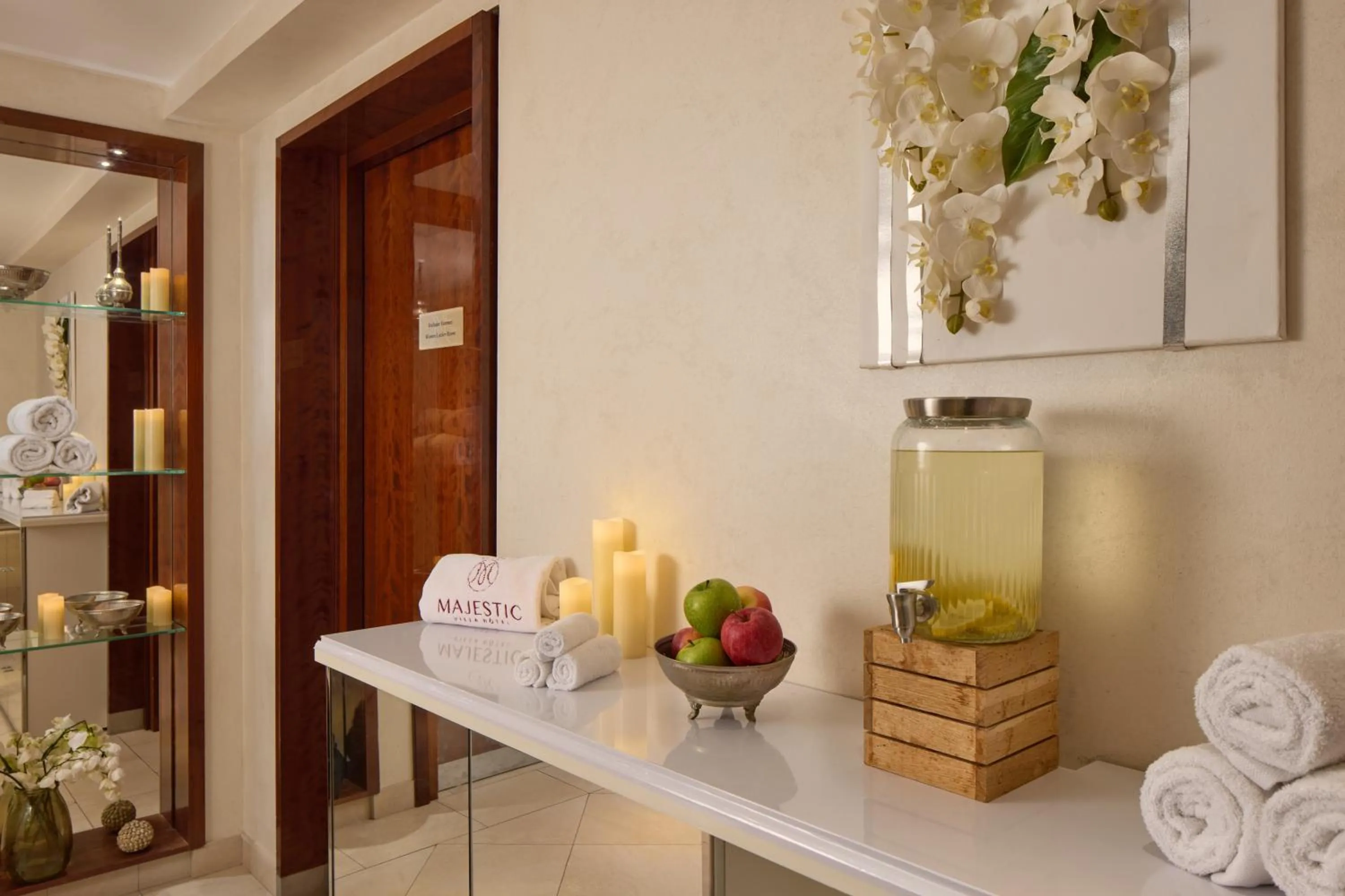 Massage in Majestic Hotel Spa - Champs Elysées