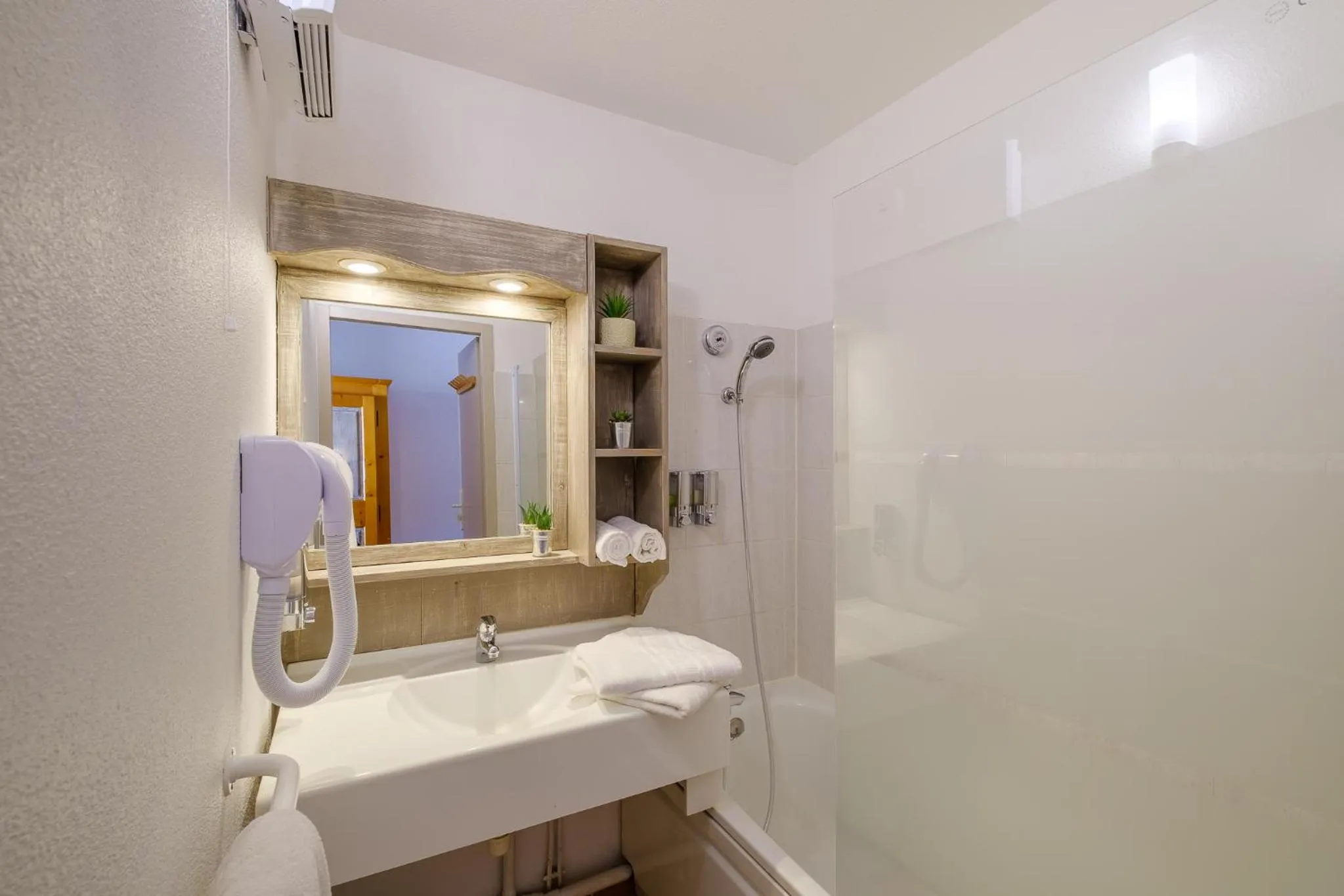 Bathroom in Residence Des Thermes