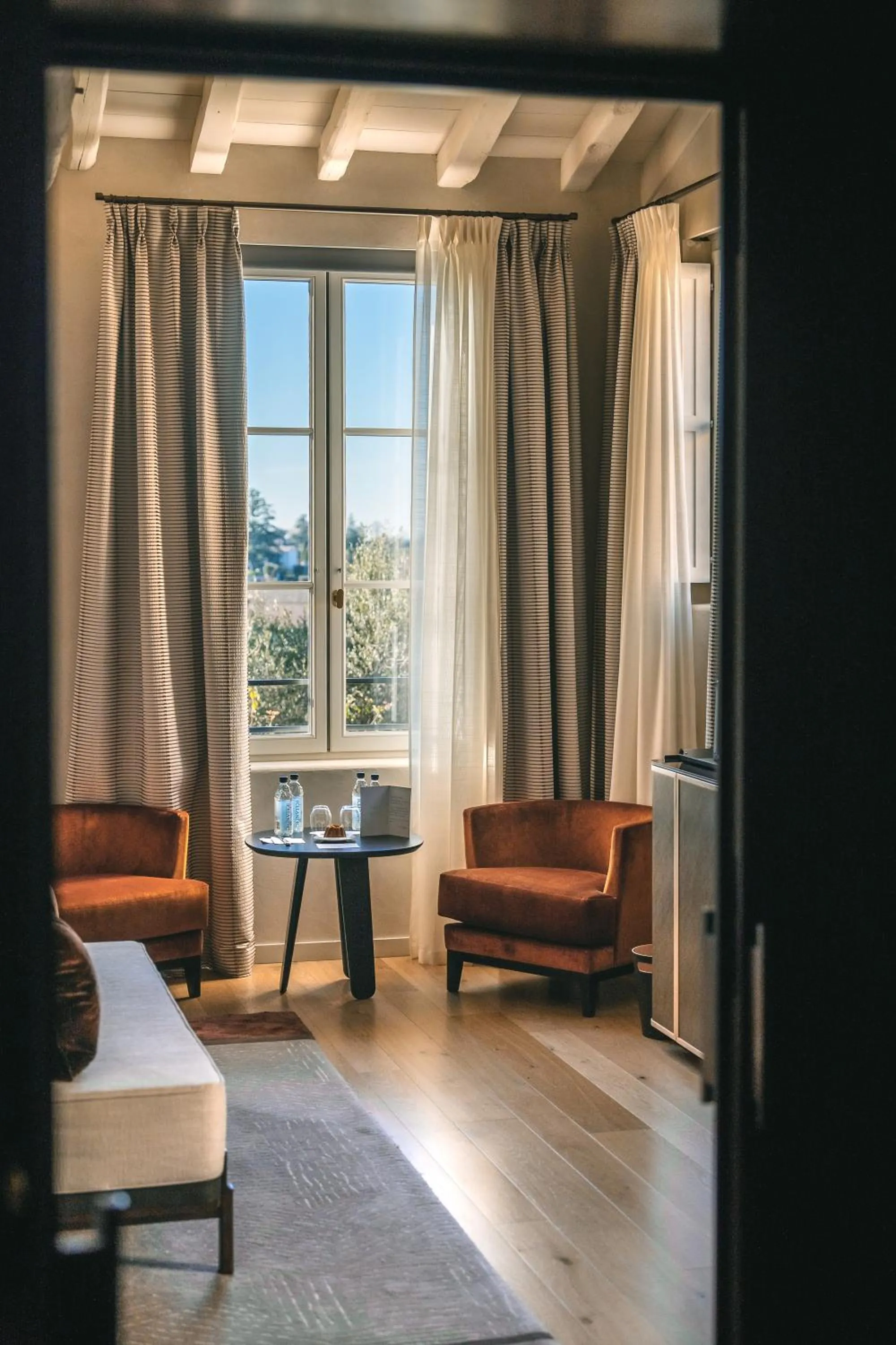 Bedroom in Hôtel de Pavie