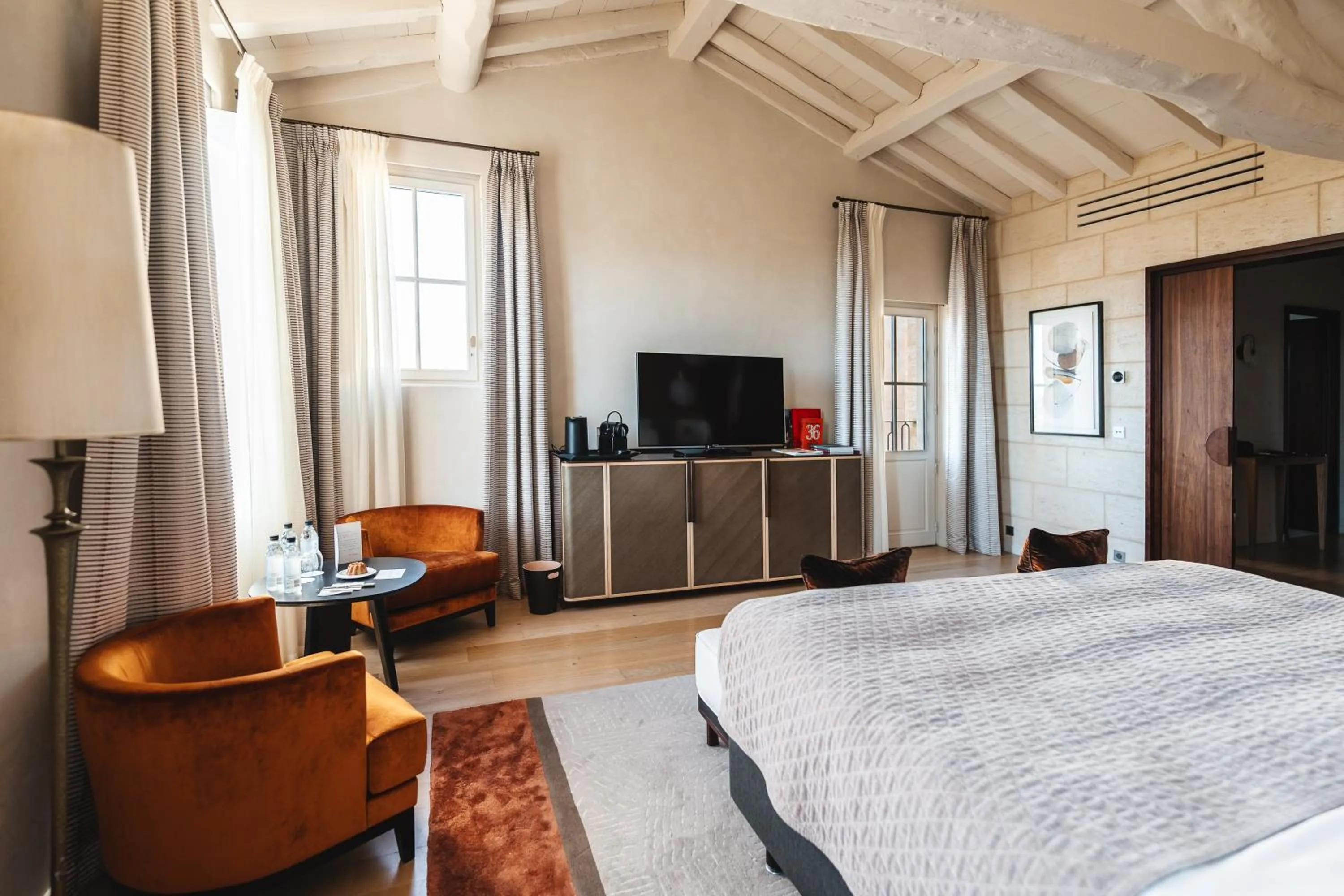 Bedroom, Bed in Hôtel de Pavie