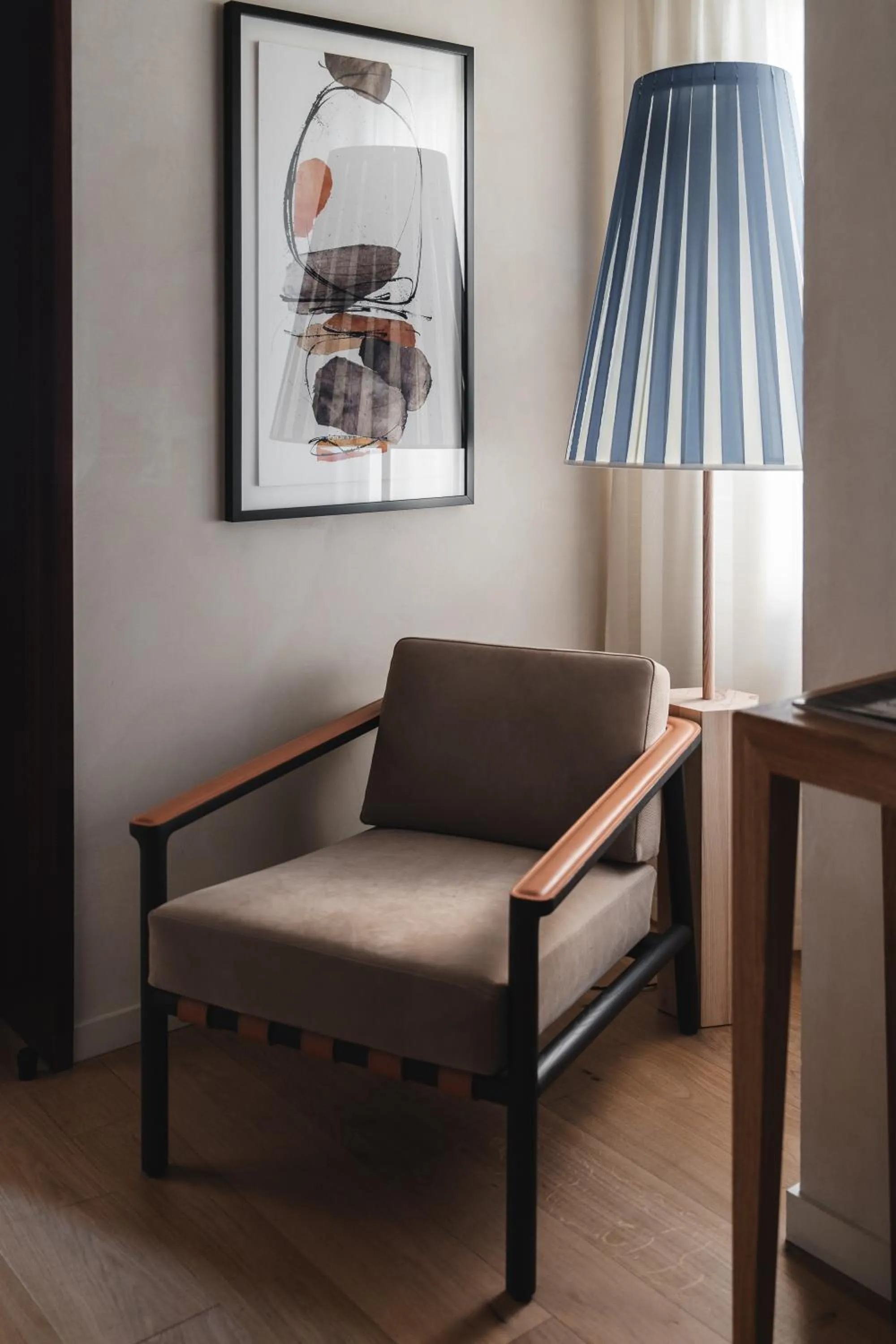 Bedroom in Hôtel de Pavie