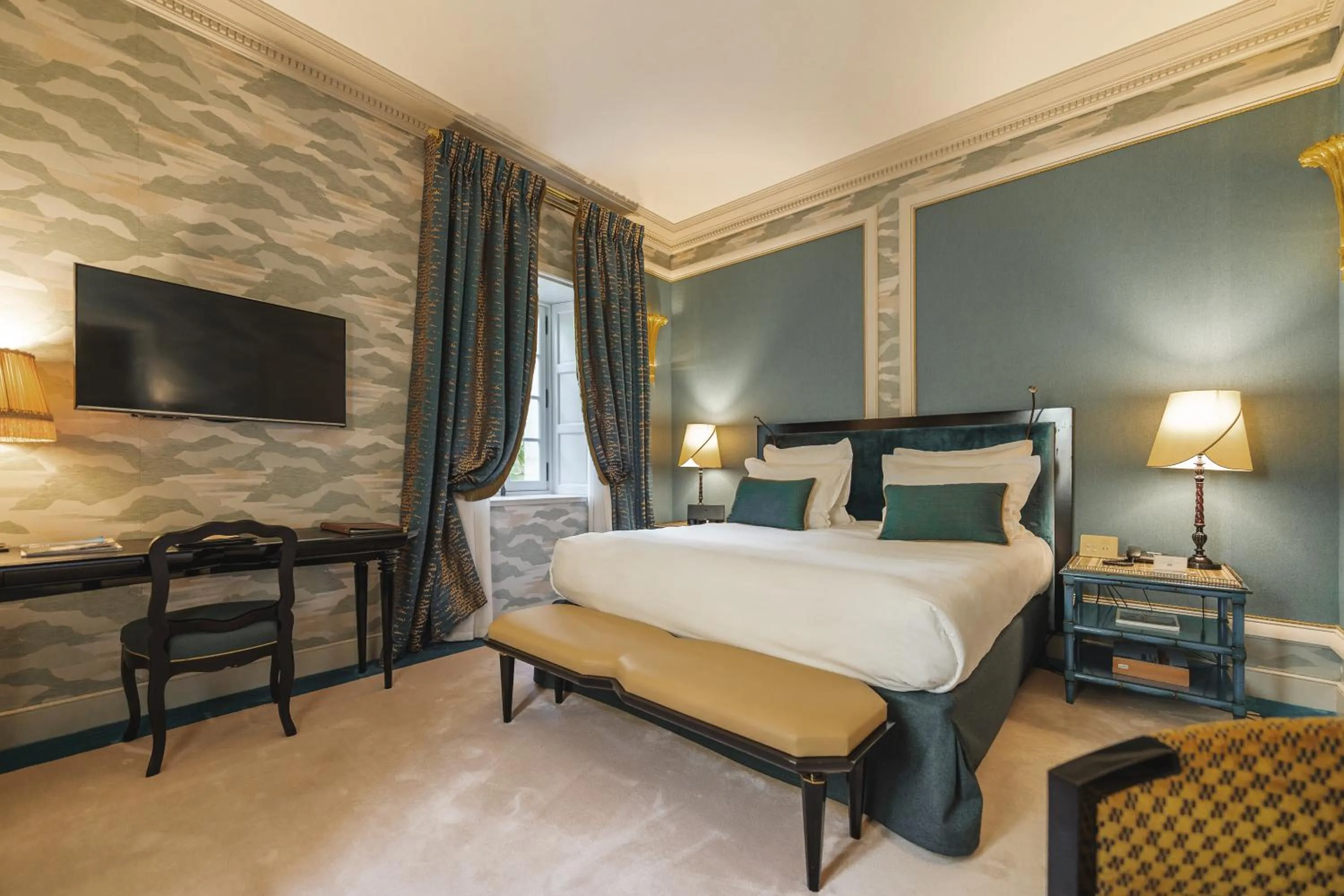 Bedroom, Bed in Hôtel de Pavie