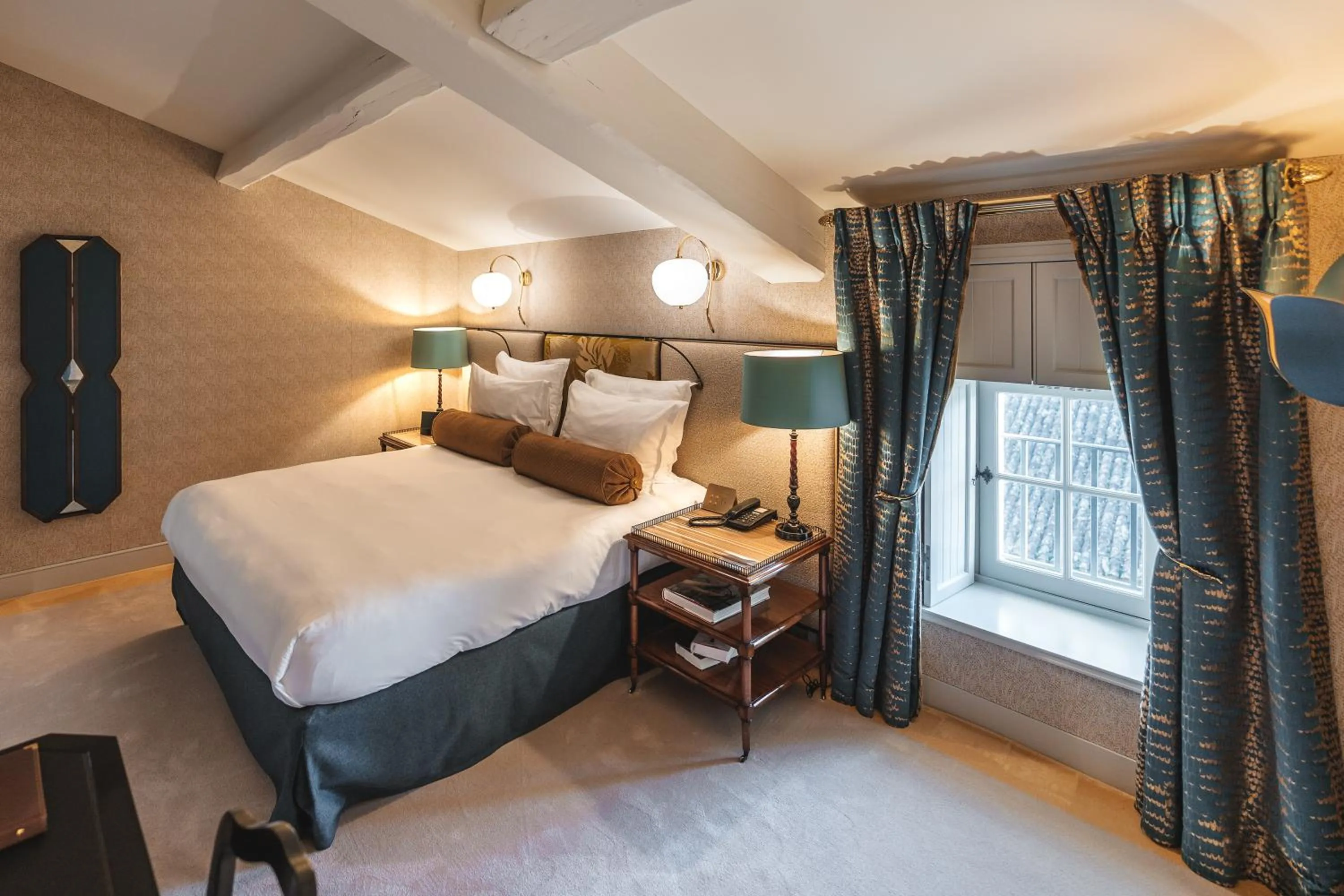 Bedroom, Bed in Hôtel de Pavie