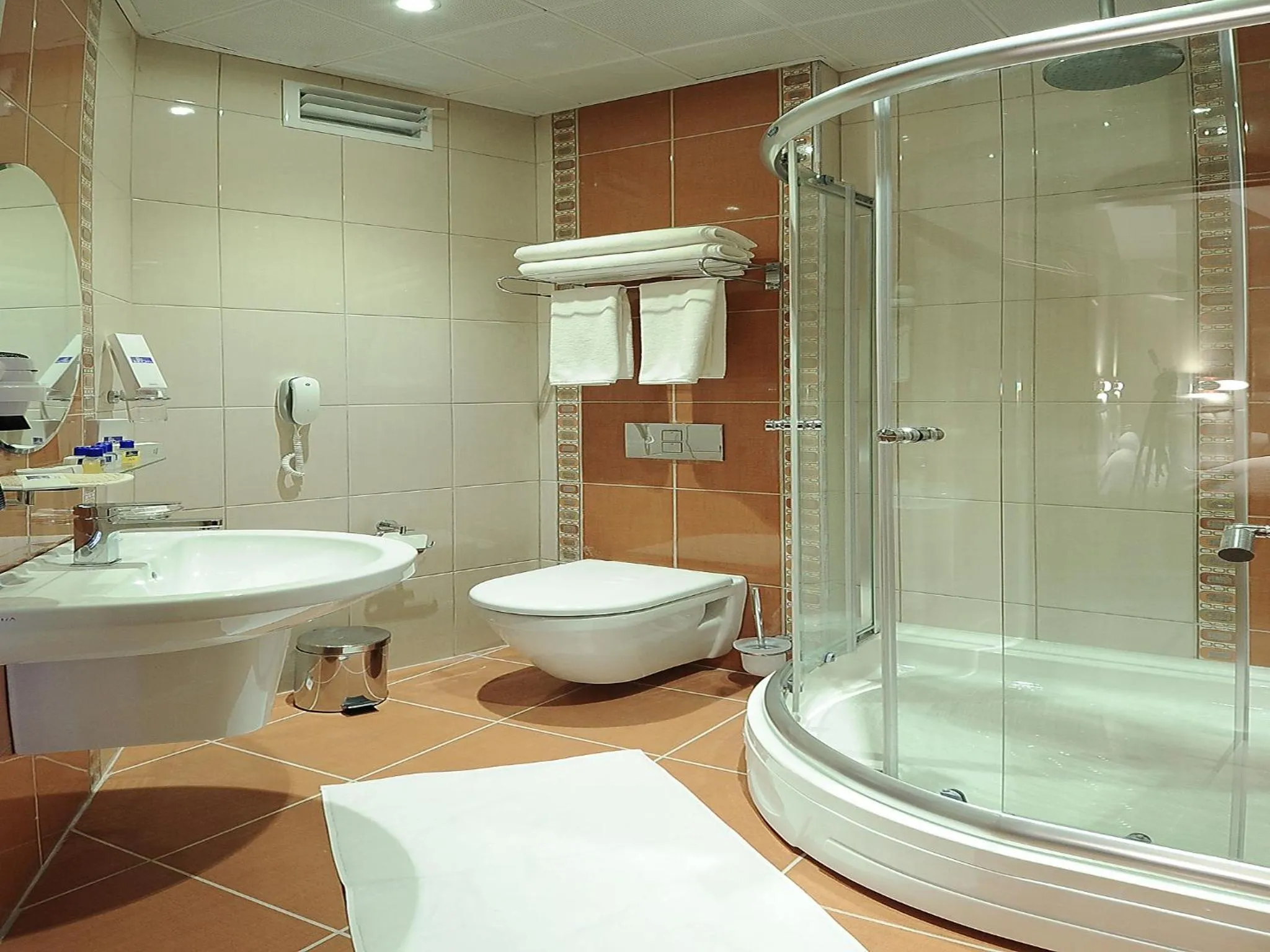 Bathroom in The City Hotel