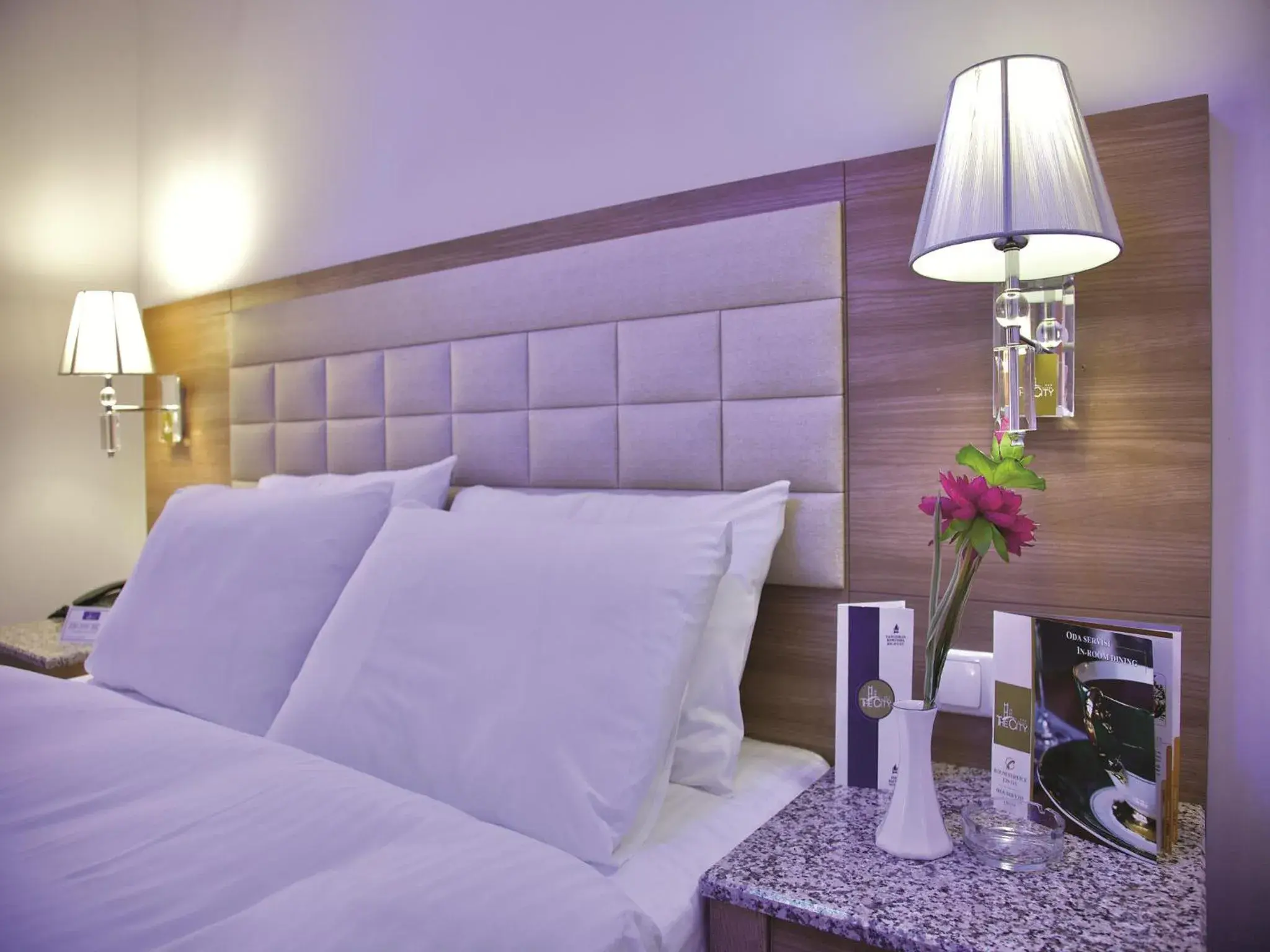 Bedroom, Bed in The City Hotel Bedroom, Bed in The City Hotel