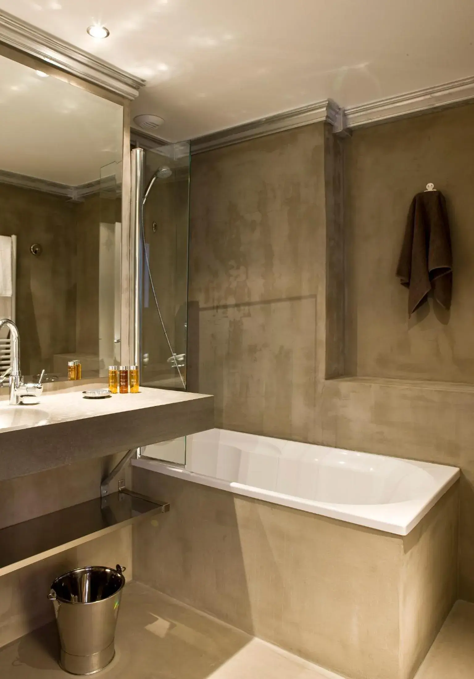 Bathroom in Hotel Ormelune Bathroom in Hotel Ormelune