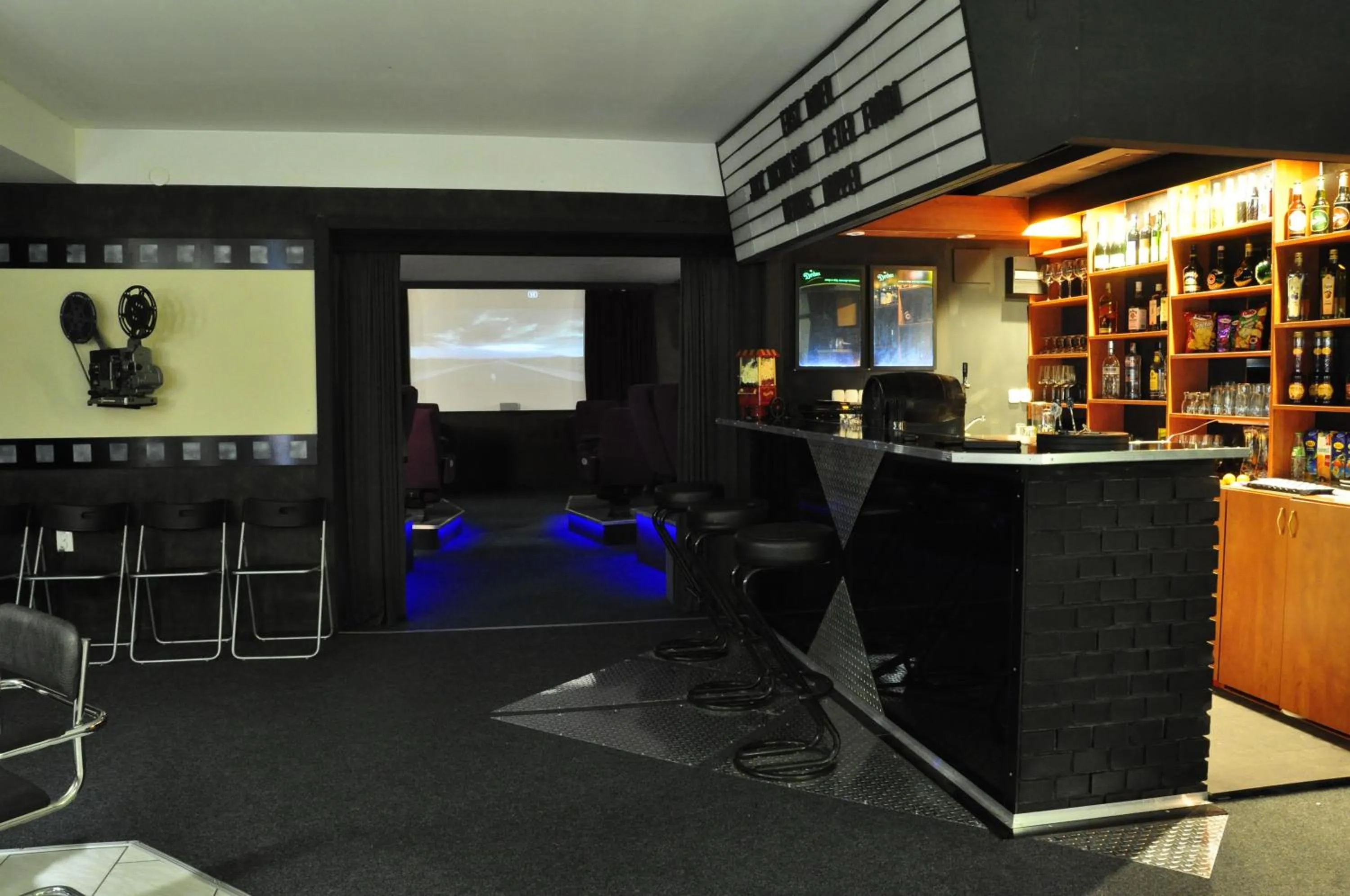 Entertainment in Pollushof Panzió és Étterem