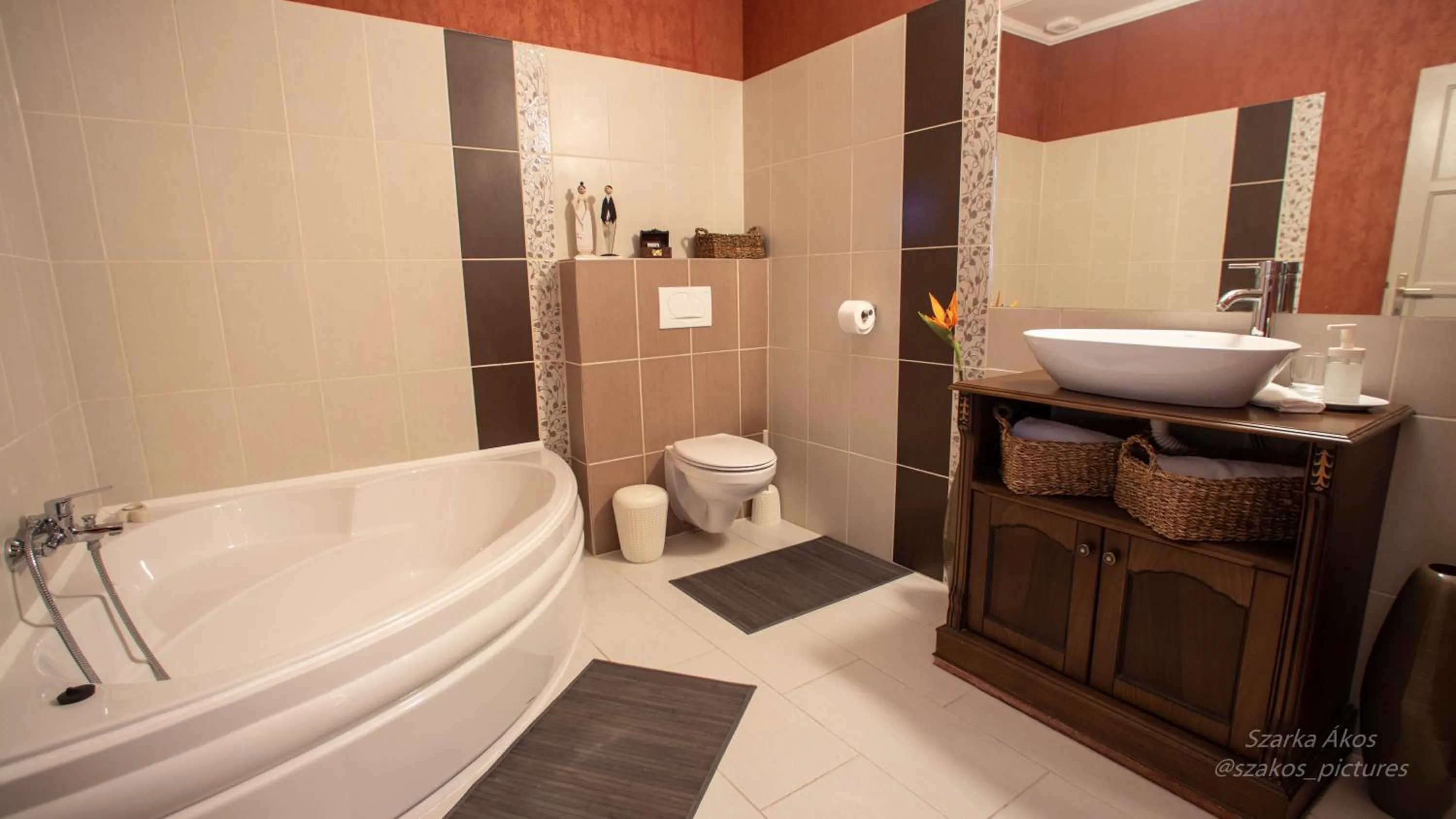 Pollushof Panzió és Étterem