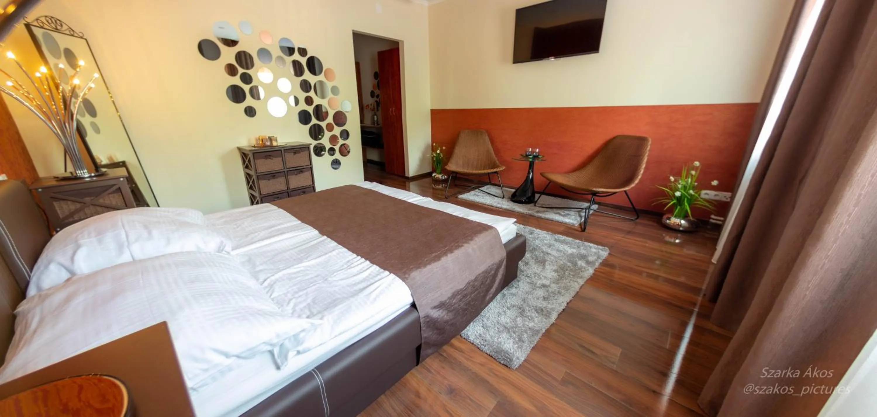 Bed in Pollushof Panzió és Étterem