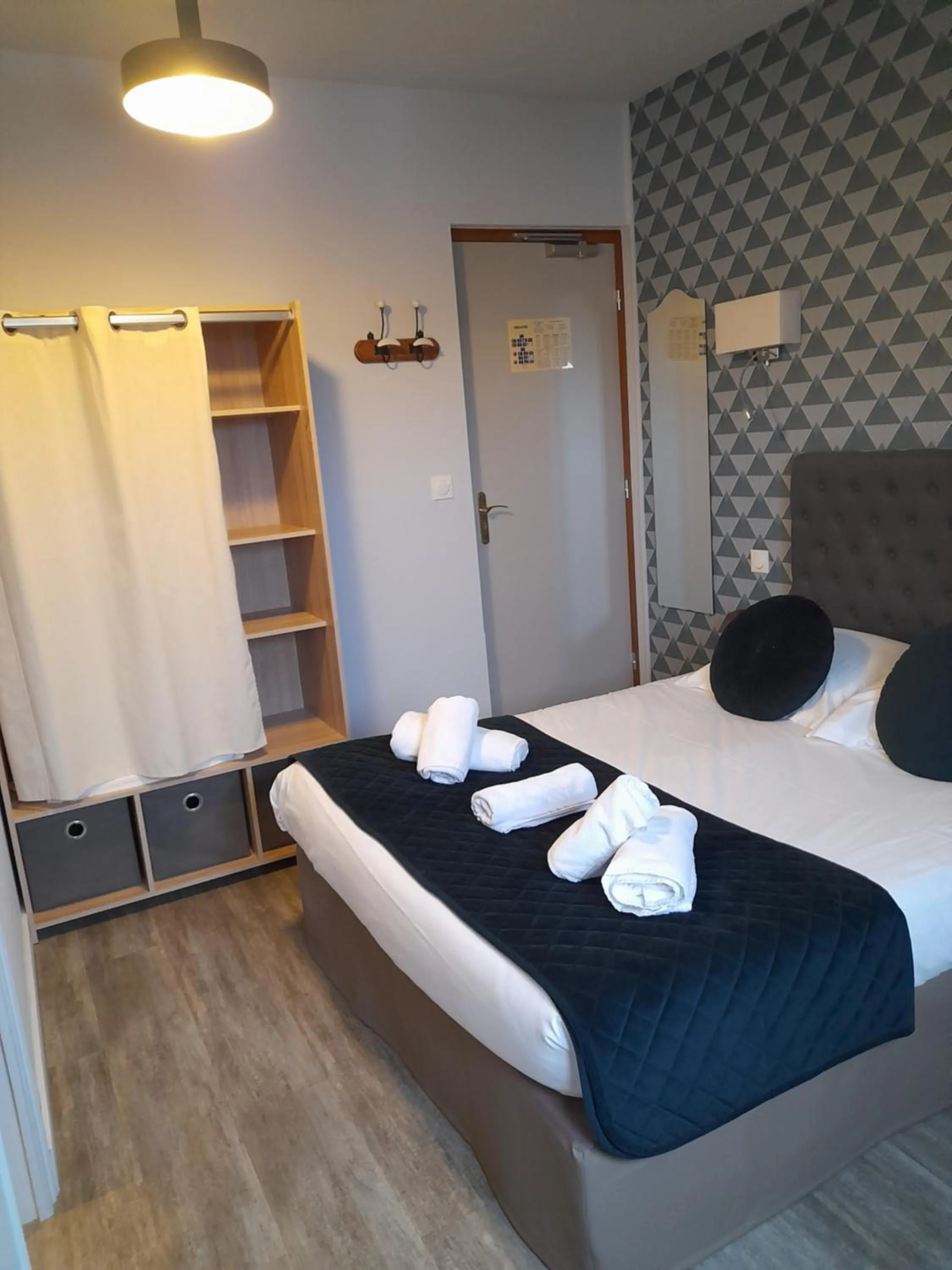 Photo of the whole room, Bed in La Granitiere Maison de Charme