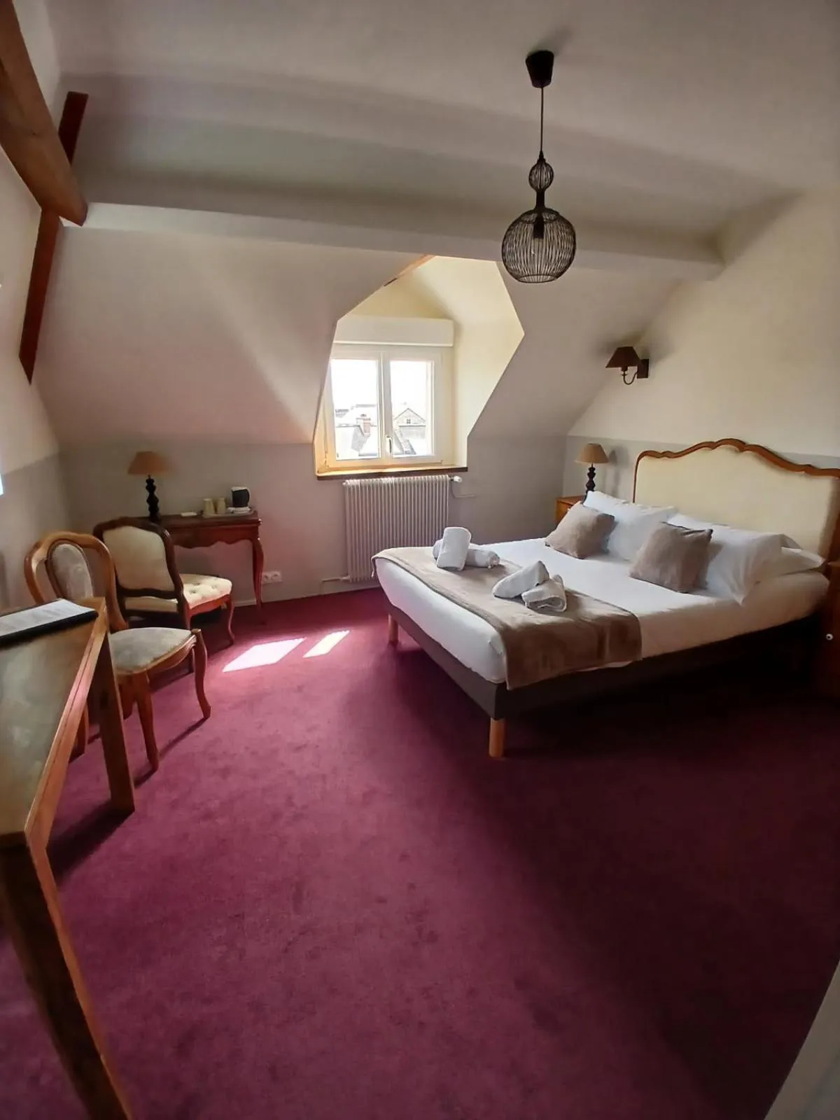 Photo of the whole room, Bed in La Granitiere Maison de Charme