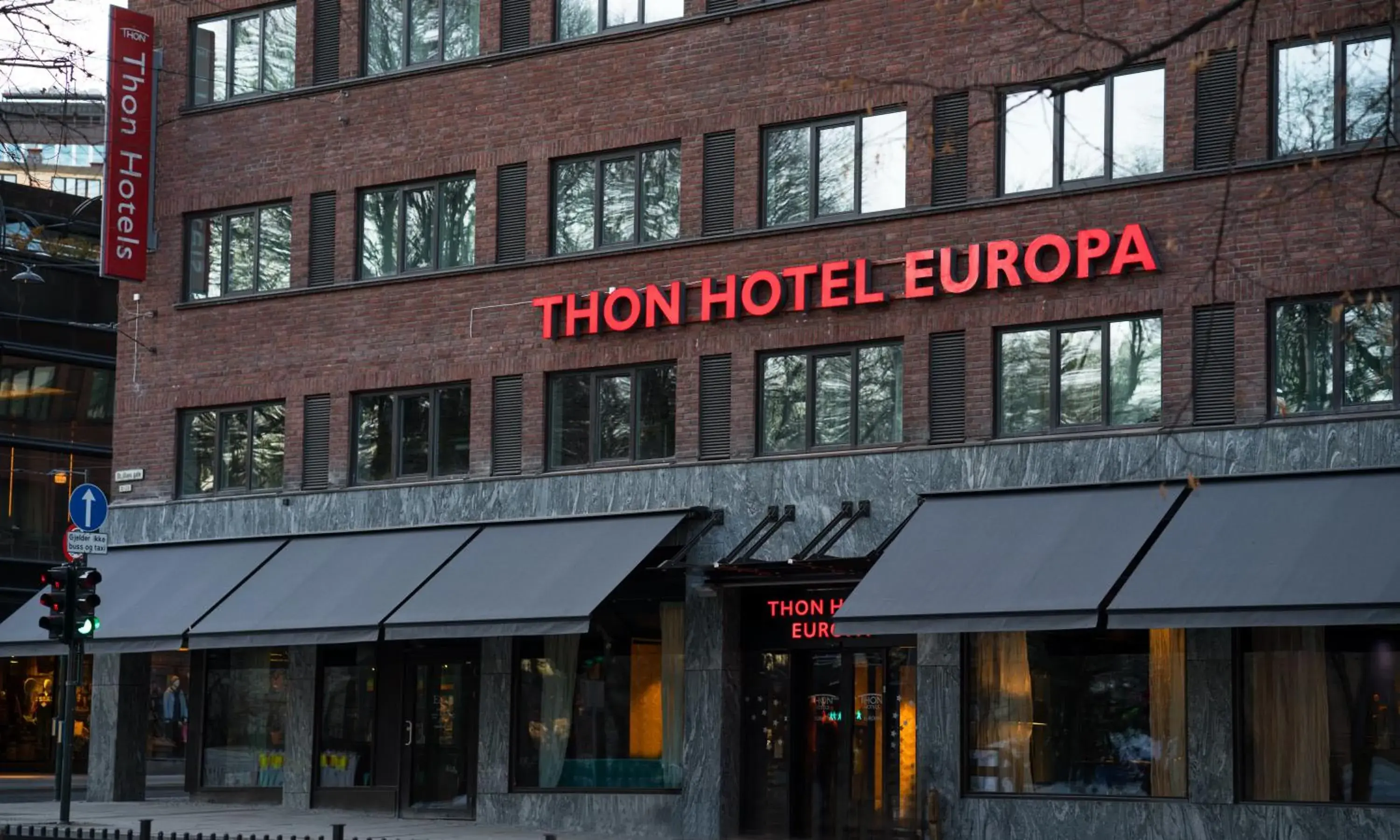 Facade/entrance in Thon Hotel Europa Facade/entrance in Thon Hotel Europa