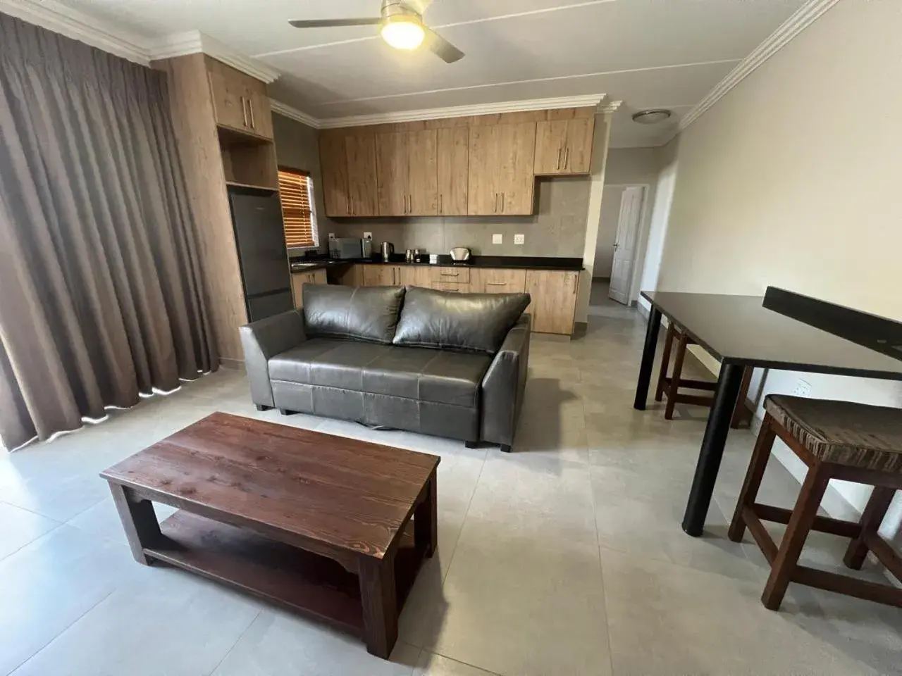 Apartment - single occupancy - Ground Floor in Camelot Guest House & Apartments Apartment - single occupancy - Ground Floor in Camelot Guest House & Apartments