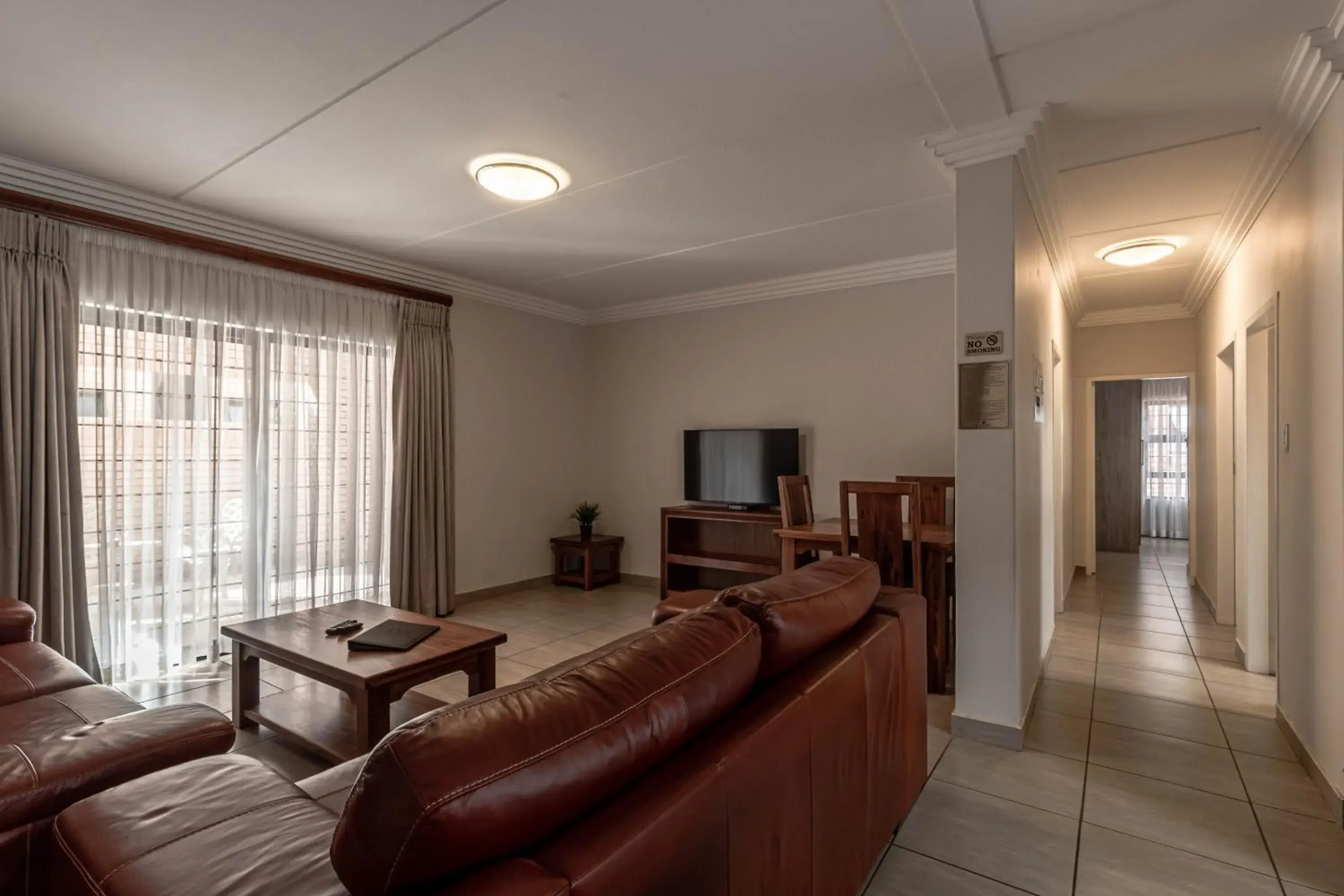 Camelot Guest House & Apartments Camelot Guest House & Apartments