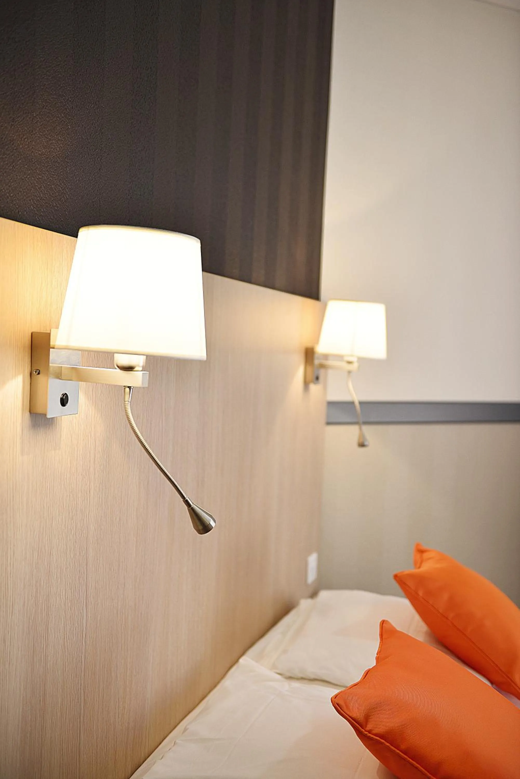 Decorative detail, Bed in The Originals City, Clos de l'Orgerie ,Château Gonthier