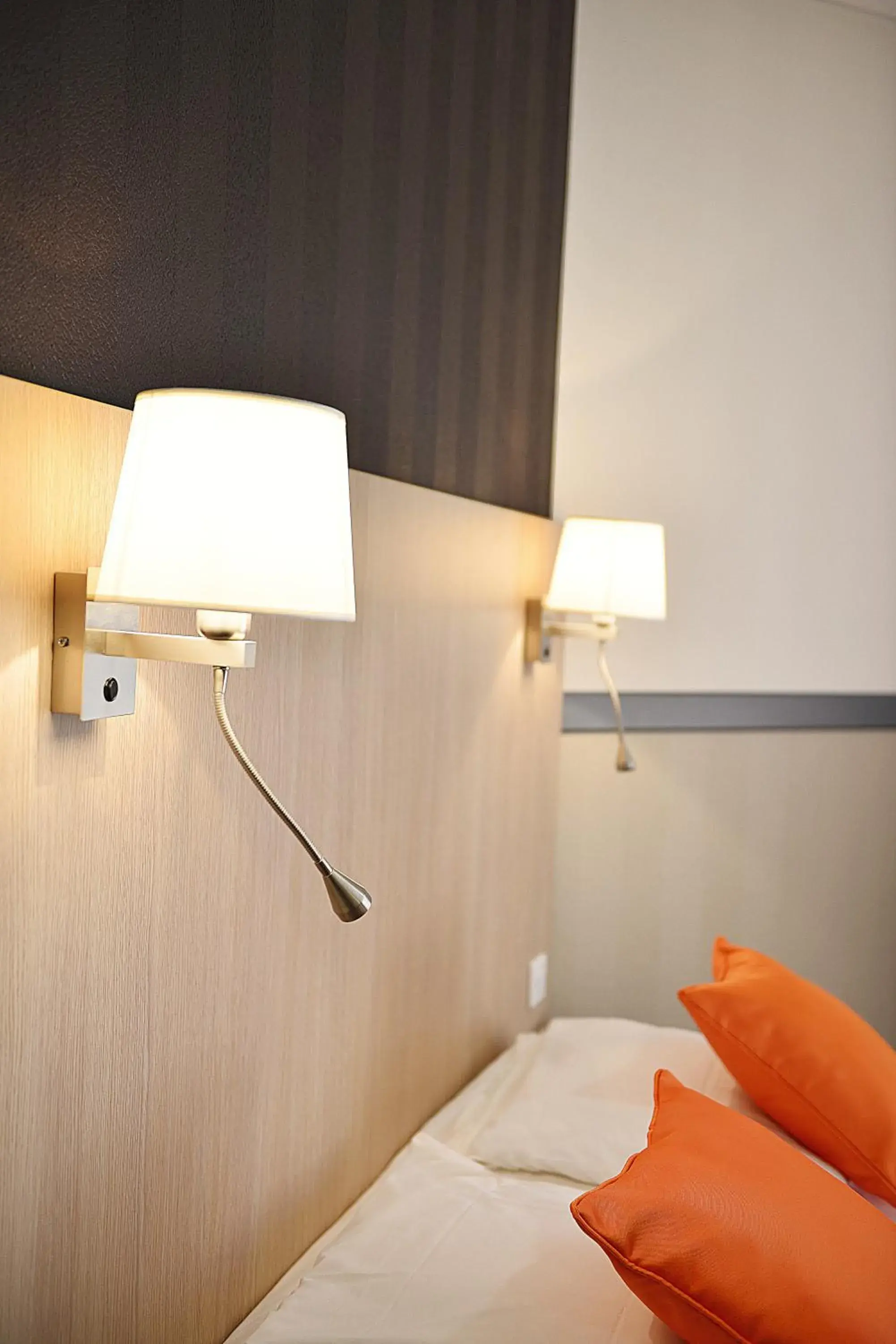 Decorative detail, Bed in The Originals City, Clos de l'Orgerie ,Château Gonthier Decorative detail, Bed in The Originals City, Clos de l'Orgerie ,Château Gonthier