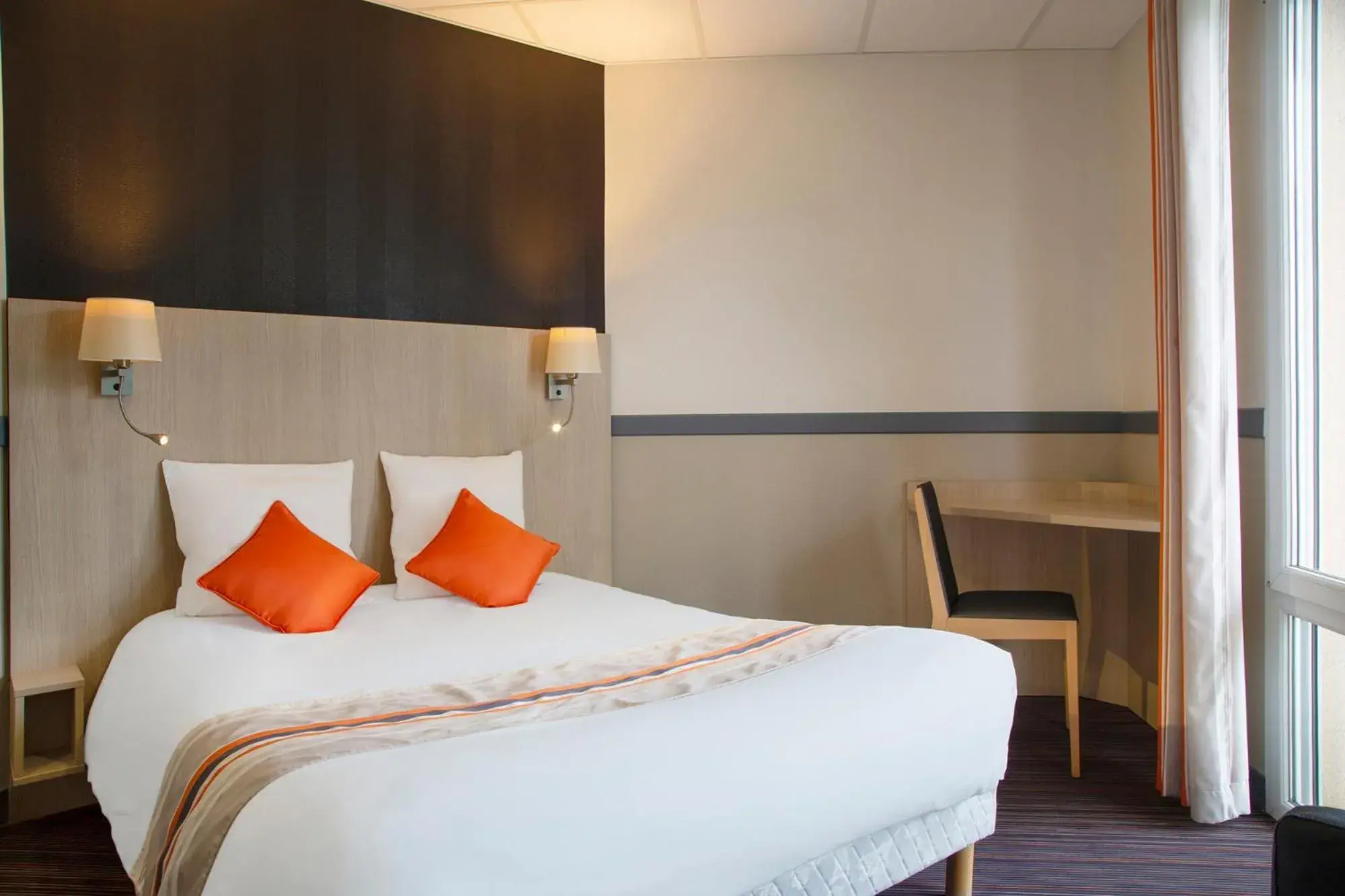 Bed in The Originals City, Clos de l'Orgerie ,Château Gonthier Bed in The Originals City, Clos de l'Orgerie ,Château Gonthier