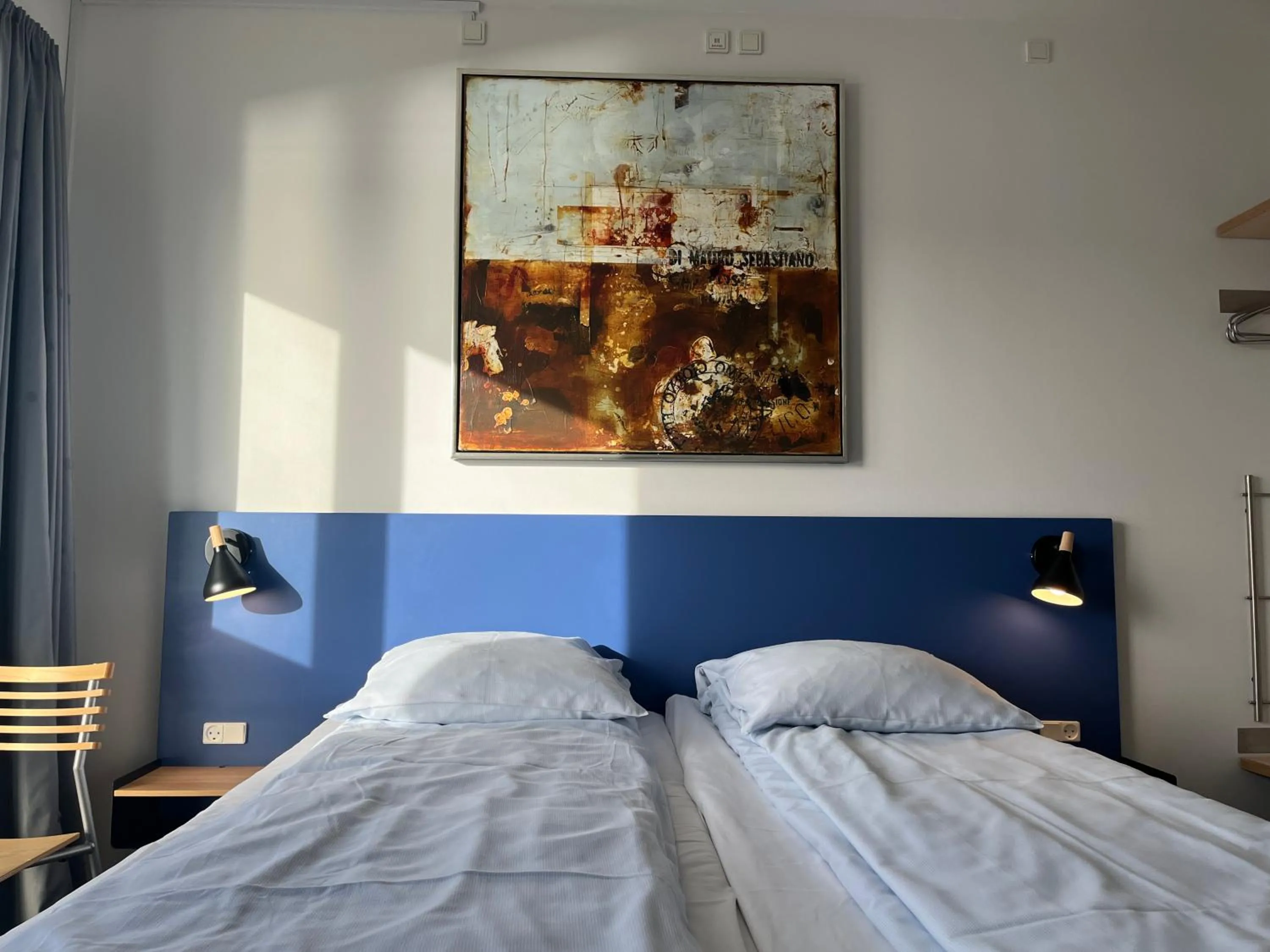 Toilet, Bed in BB-Hotel Aarhus Havnehotellet