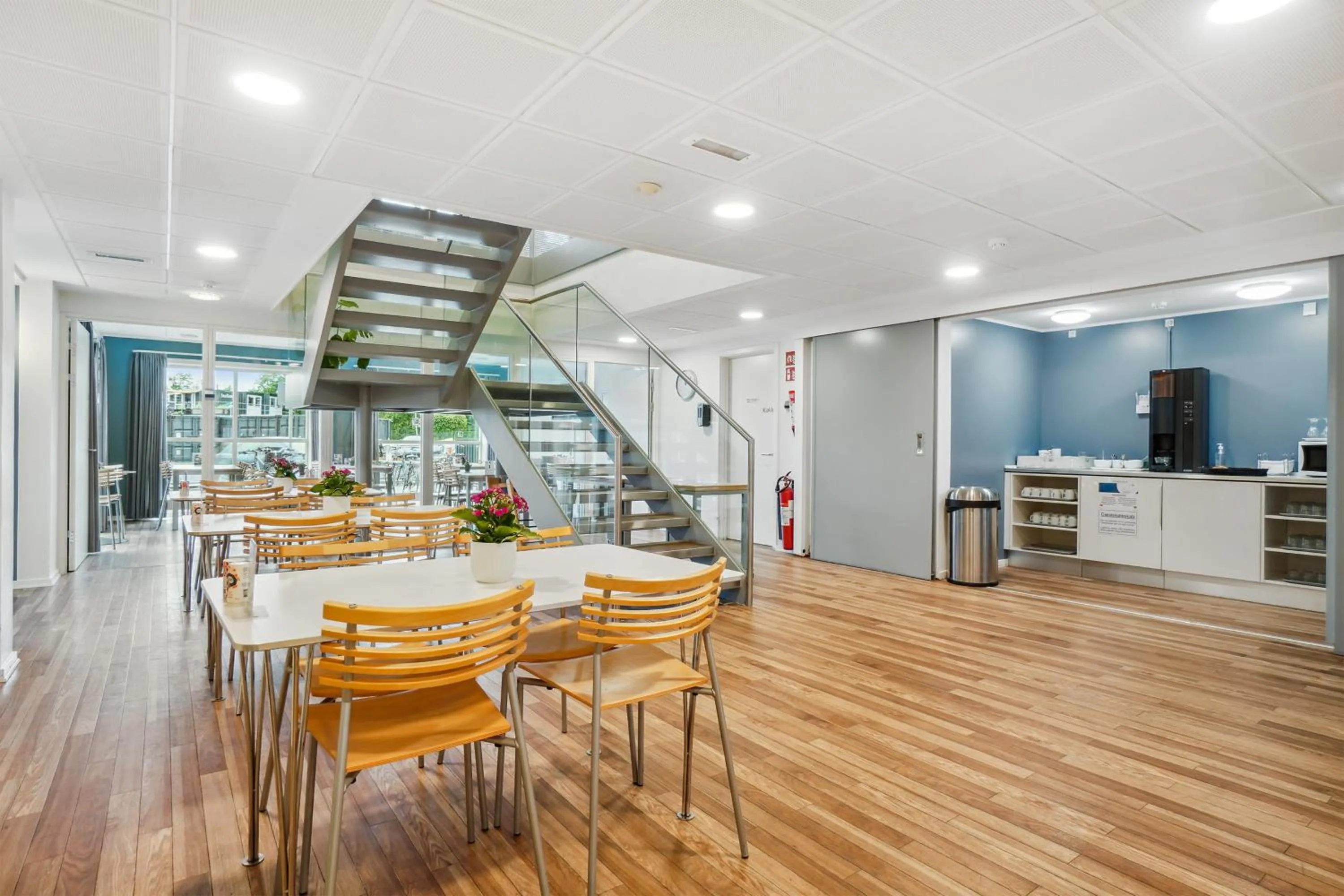 Communal lounge/ TV room in BB-Hotel Aarhus Havnehotellet