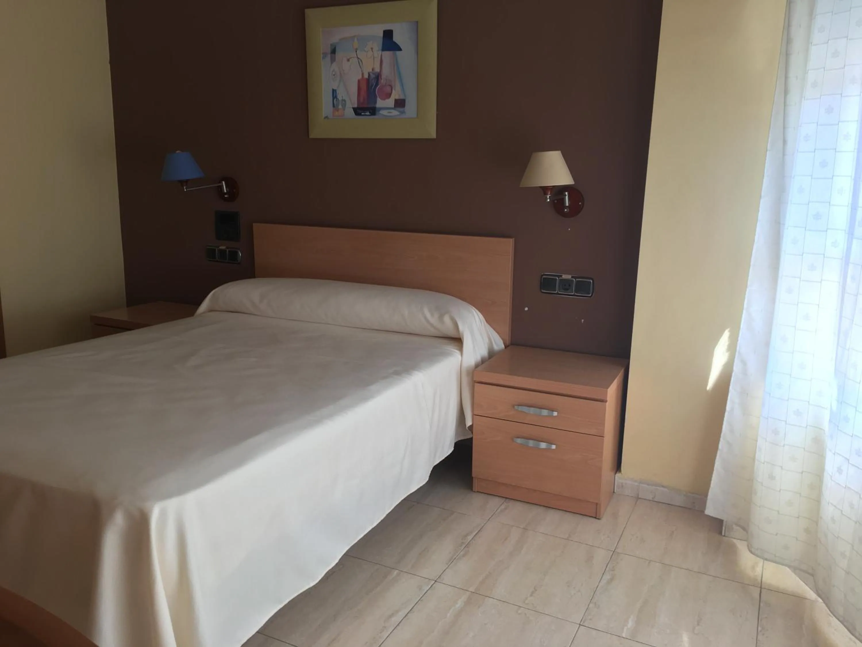 Photo of the whole room, Bed in Hostal Meseguer