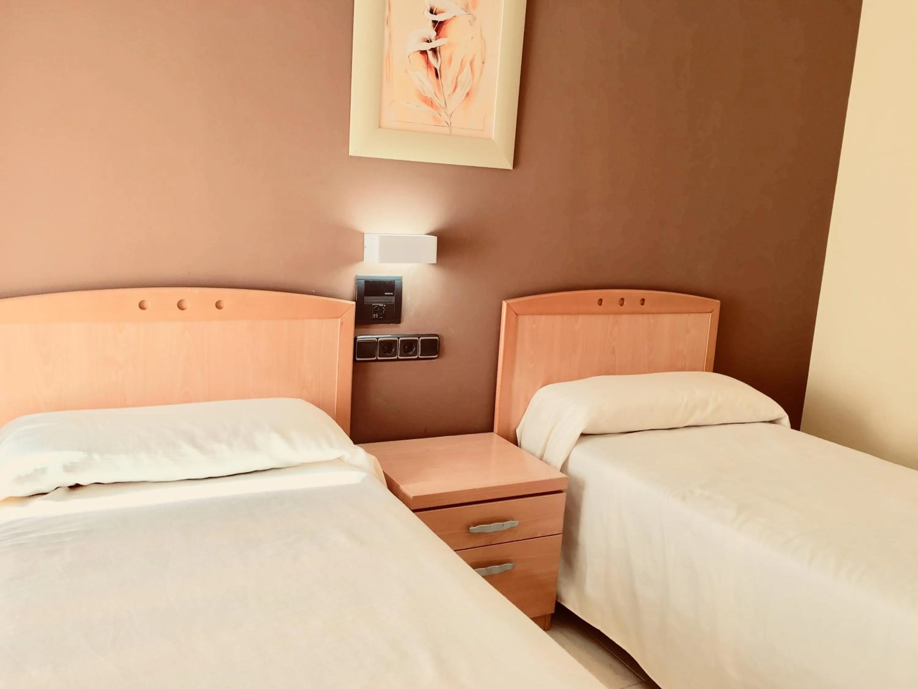 Bed in Hostal Meseguer