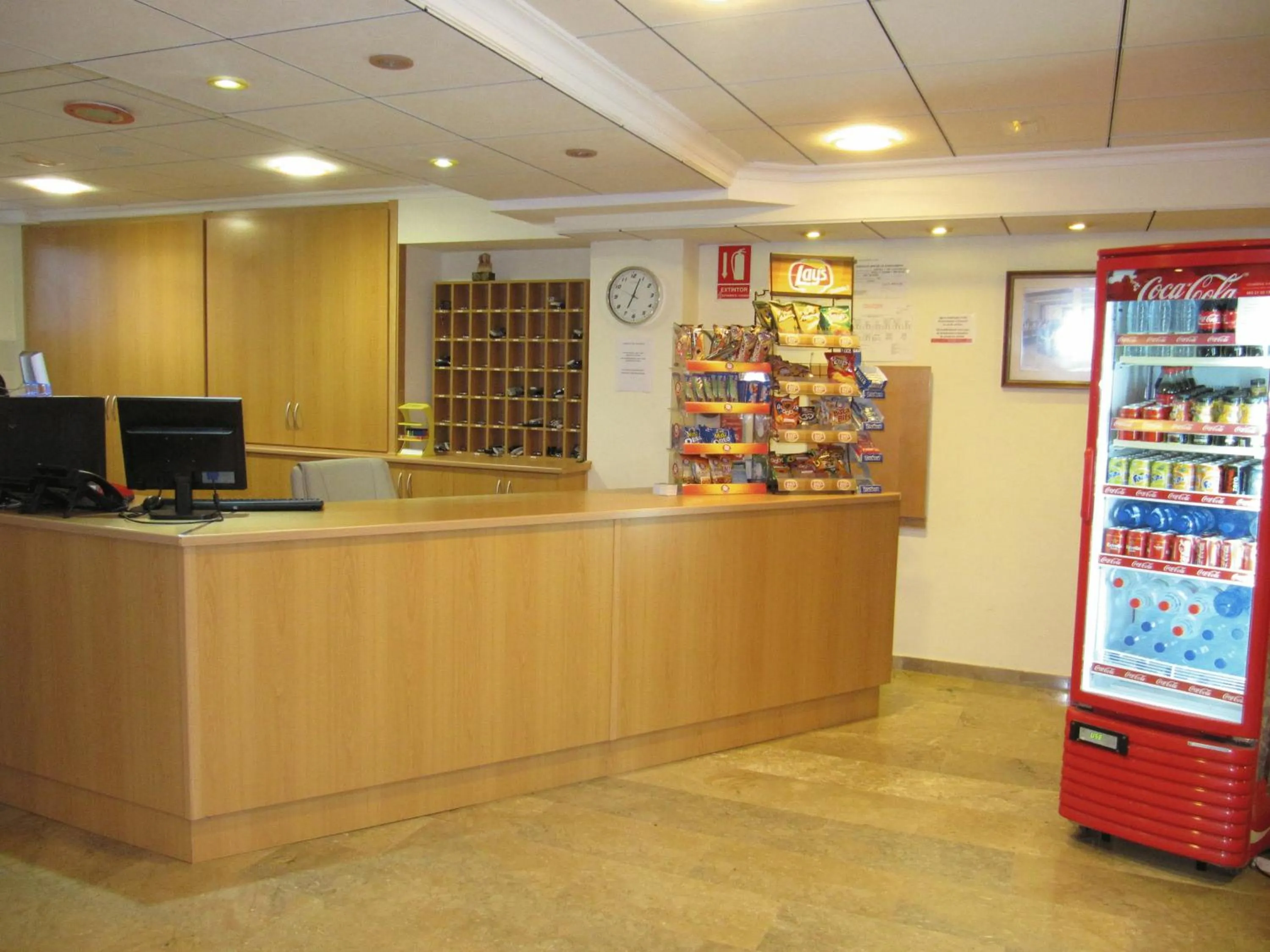 Lobby or reception in Hostal Meseguer