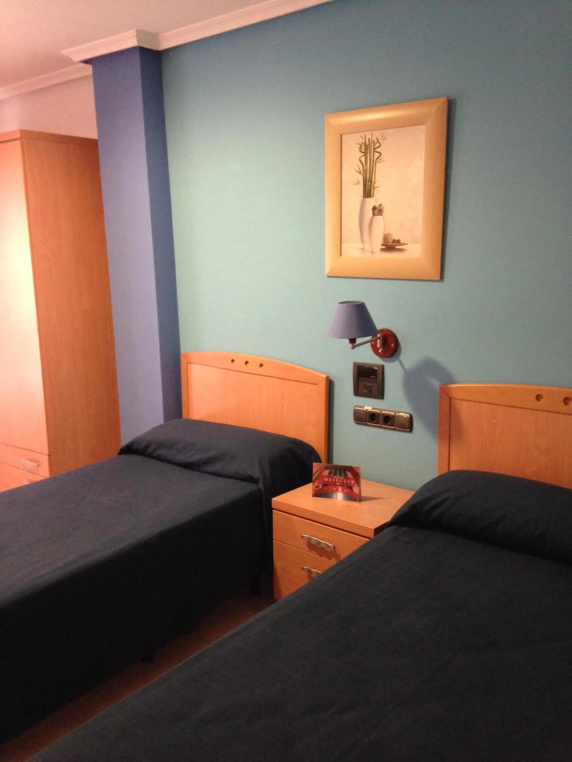 Bed in Hostal Meseguer