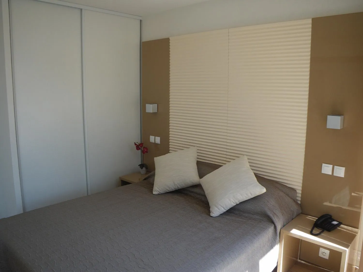 Bed in Residence Syracuse