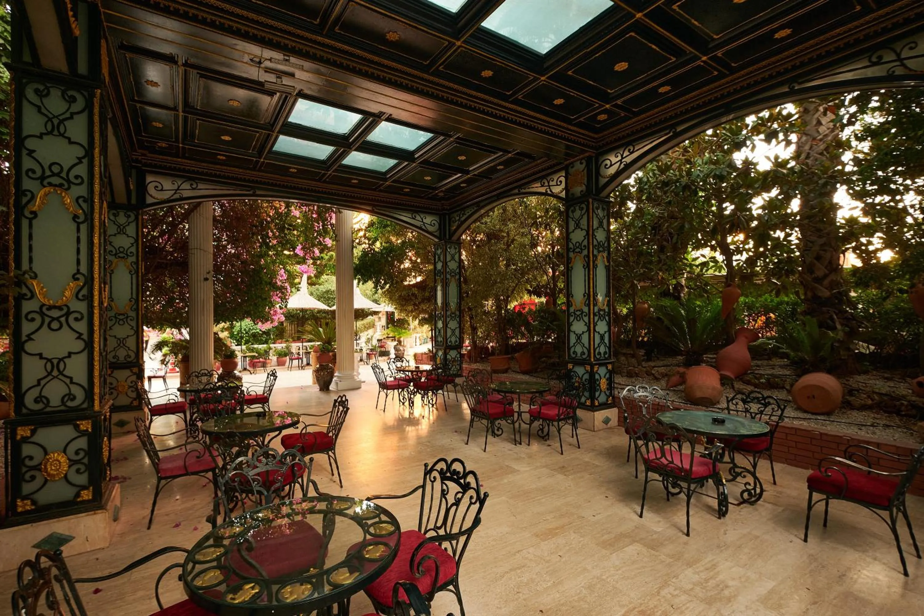 Seating area in Club Hotel Sera