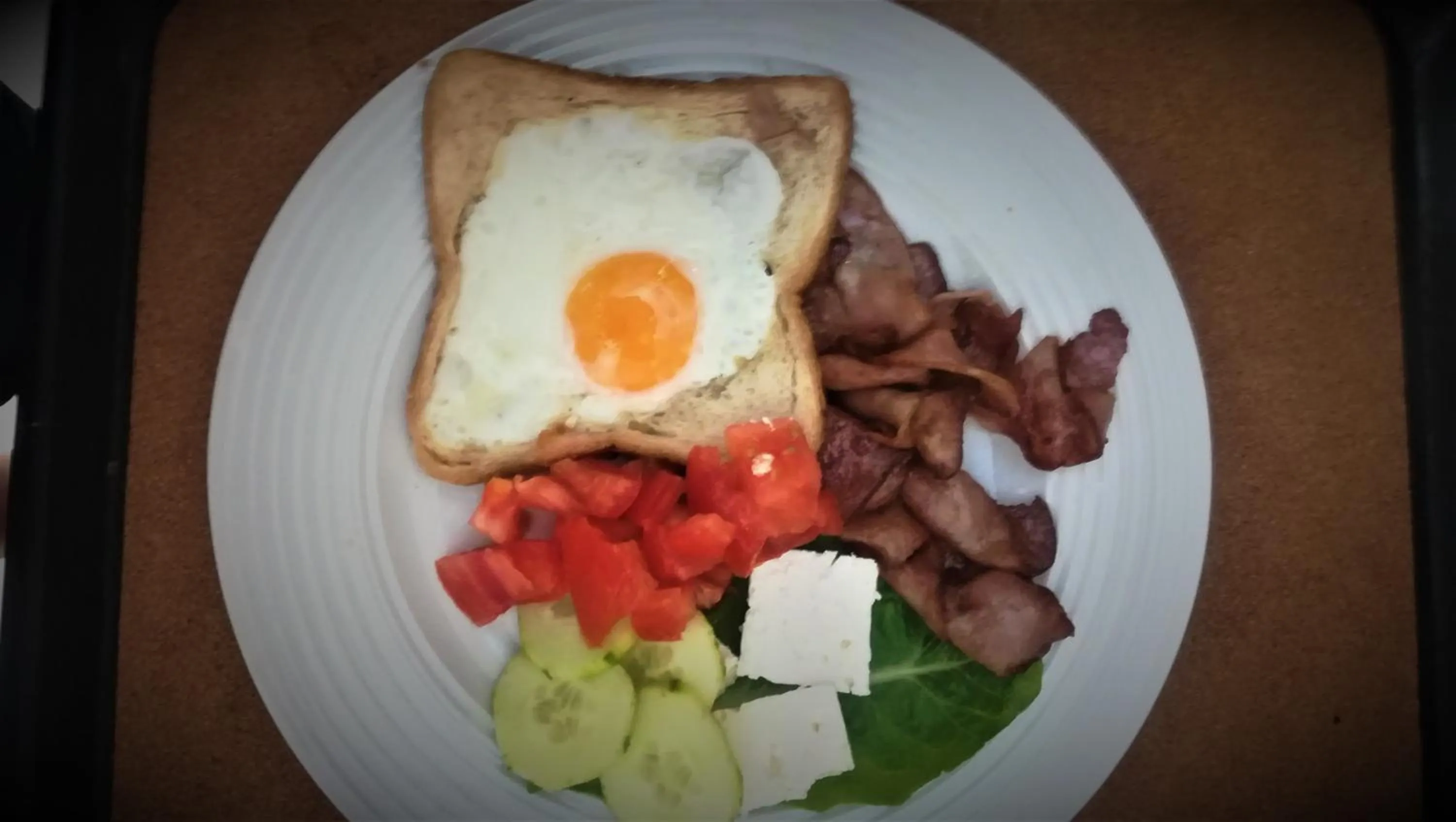 Food and drinks in Blue Harmony Apartments