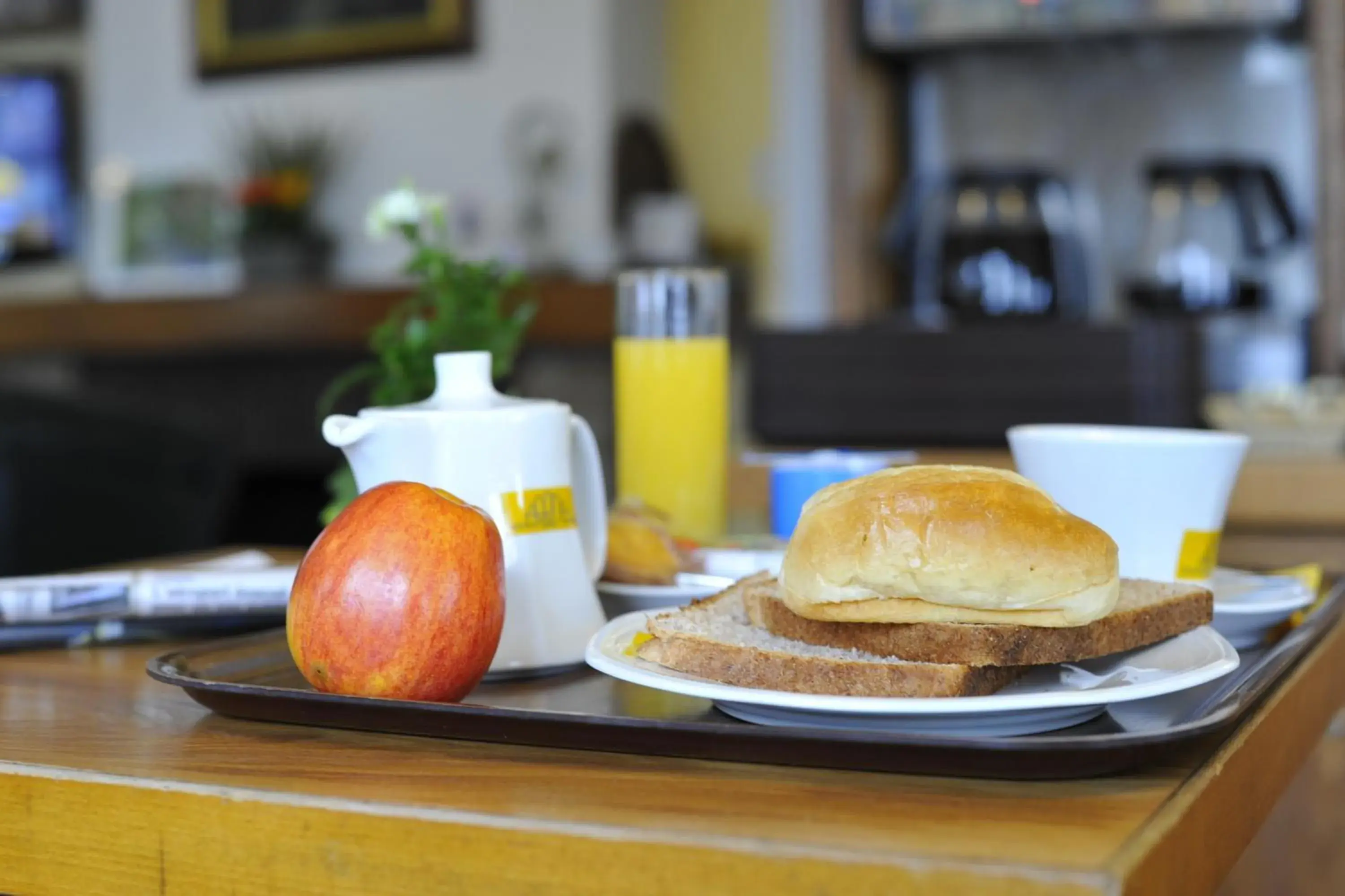 Food and drinks in Hôtel Agena Food and drinks in Hôtel Agena