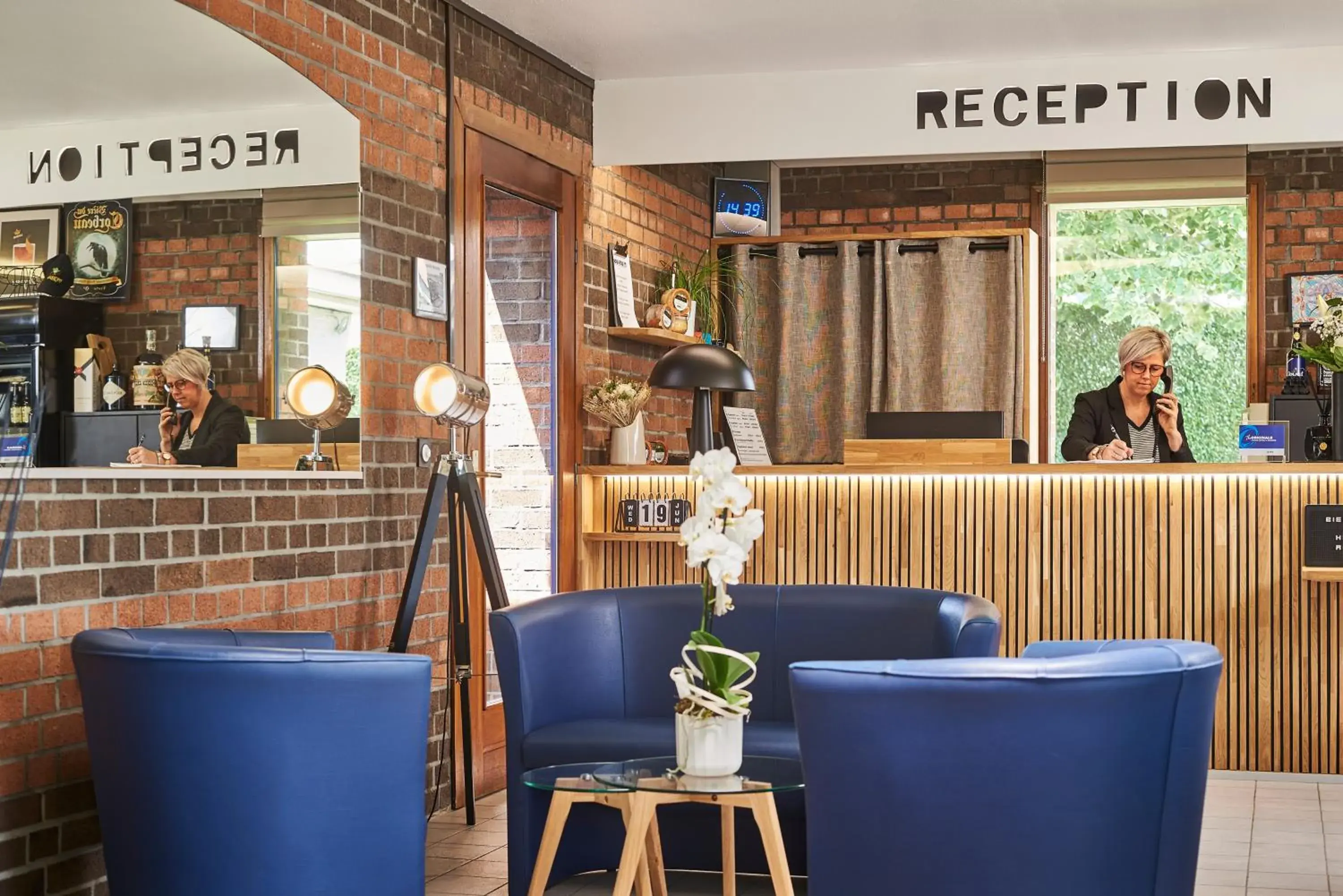 Lobby or reception in Hôtel Agena Lobby or reception in Hôtel Agena