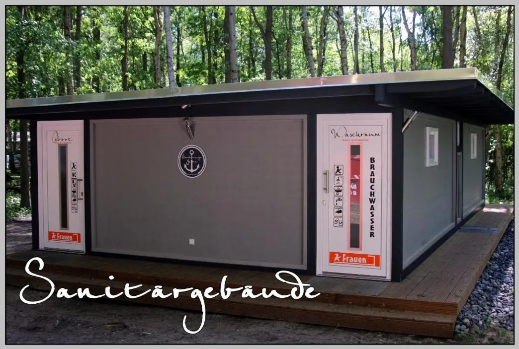 DDR Bungalow direkt am Strand auf Rügen